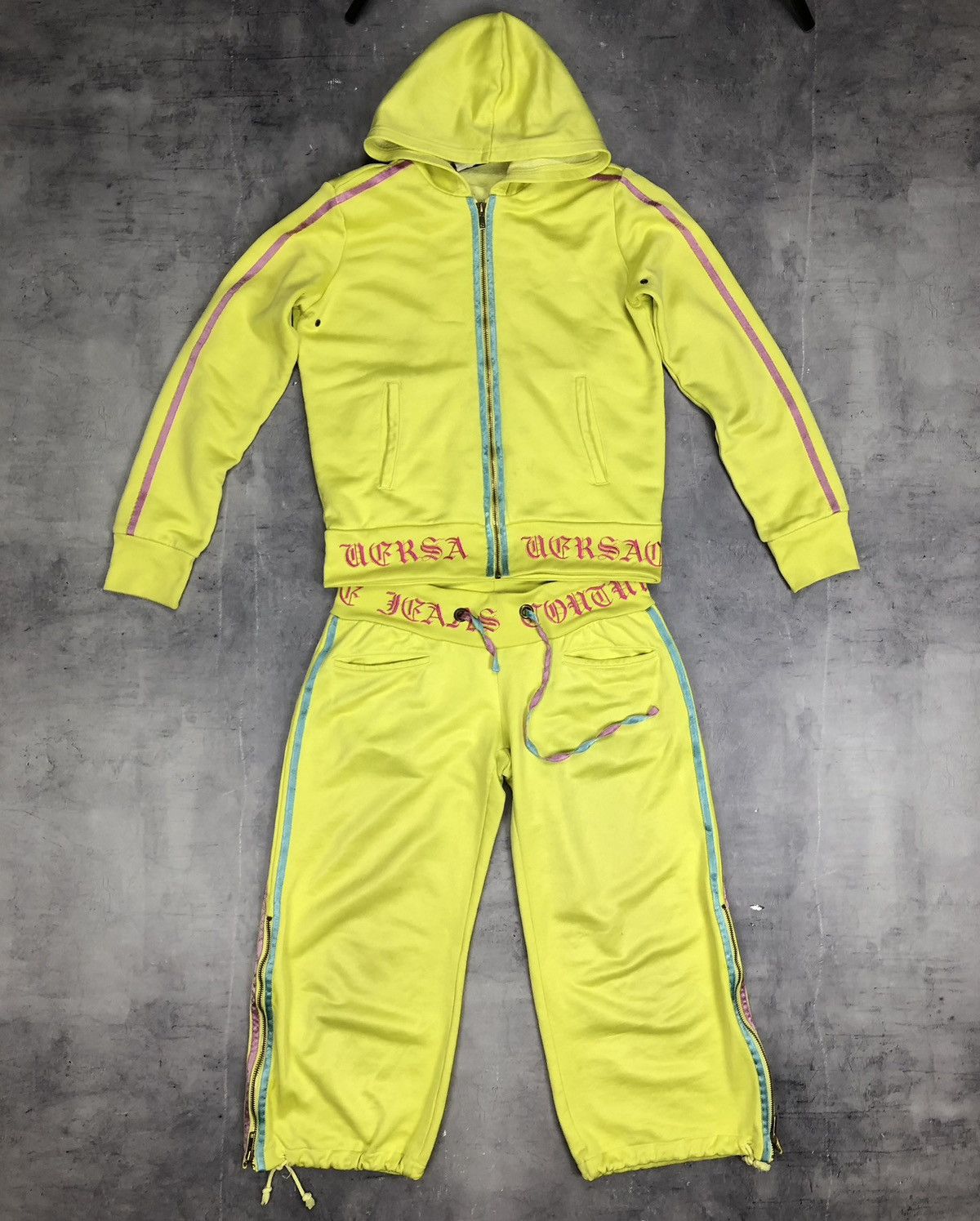Versace × Vintage Versace Sport Women’s Tracksuit Set Logo S Green Vintage 90 Size S / US 4 / IT 40 - 21 Thumbnail