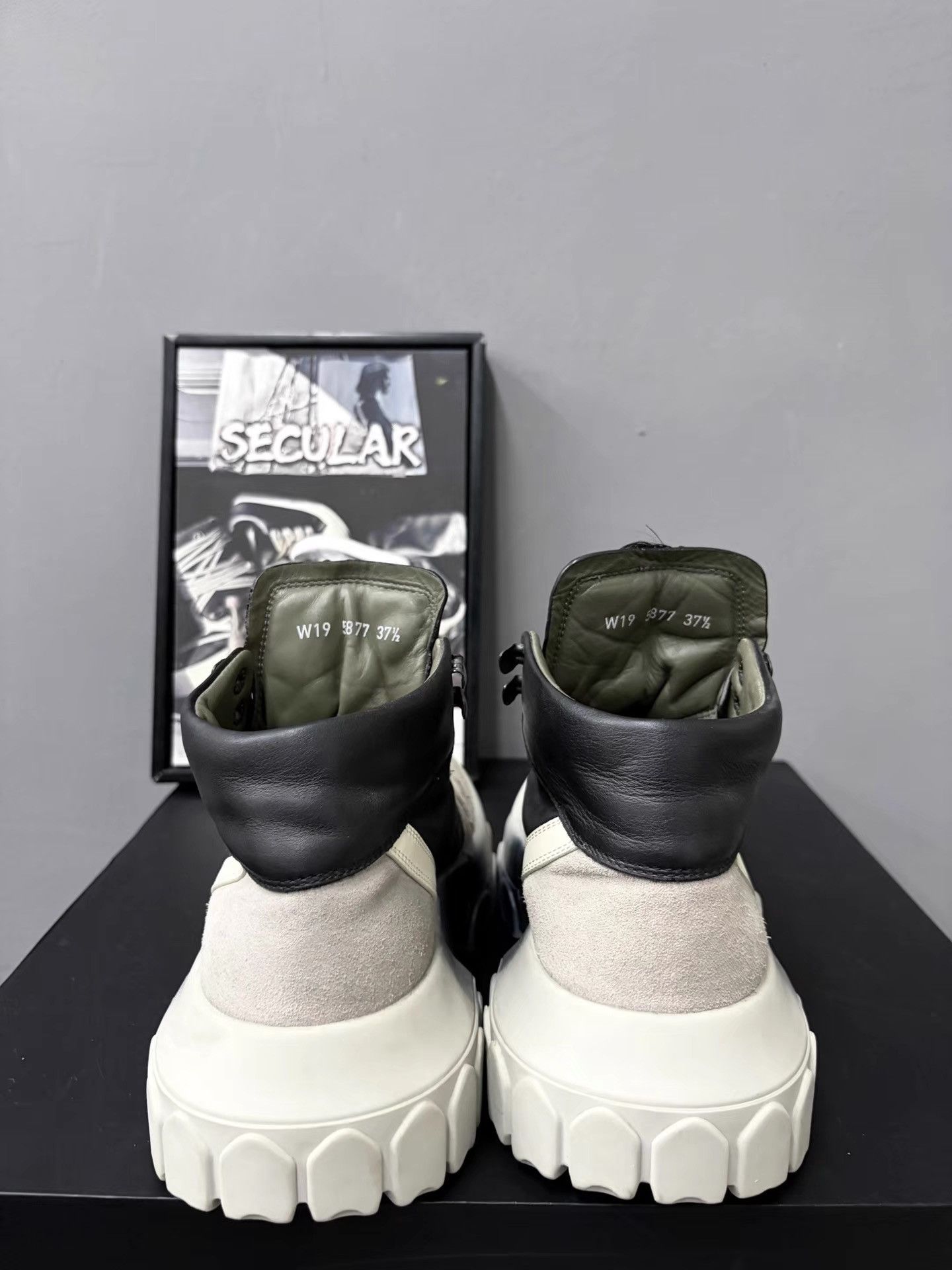 Rick Owens Rick Owens 19SS Mainline Octopus Sole Tank Boots K34 Size US 7.5 / IT 37.5 - 7 Thumbnail