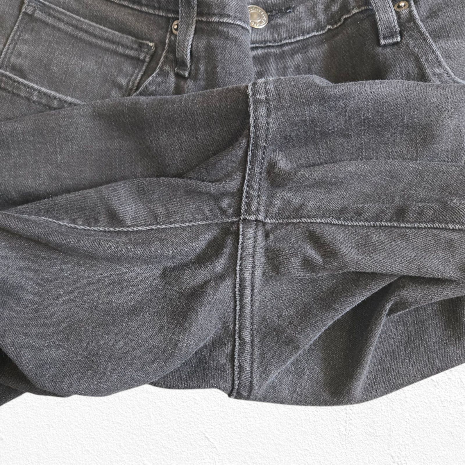 Levi's Levi's 721 Skinny Charcoal Gray High Waisted Jeans Size 32 Size 32" / US 10 / IT 46 - 7 Thumbnail