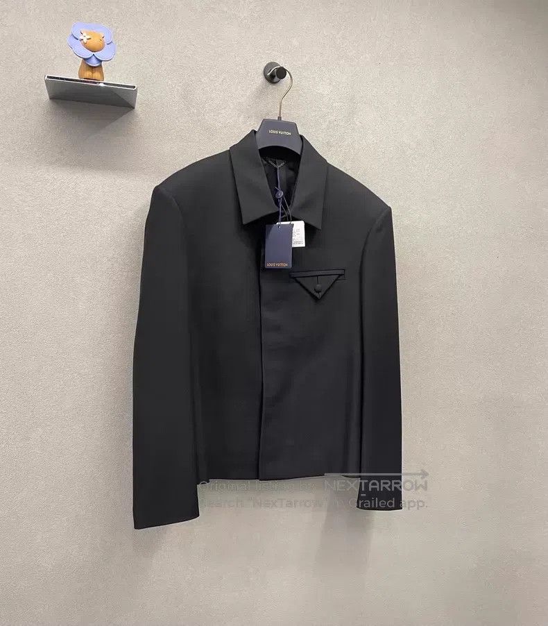 Louis Vuitton Louis Vuitton black jacket Size US M / EU 48-50 / 2 - 3 Thumbnail