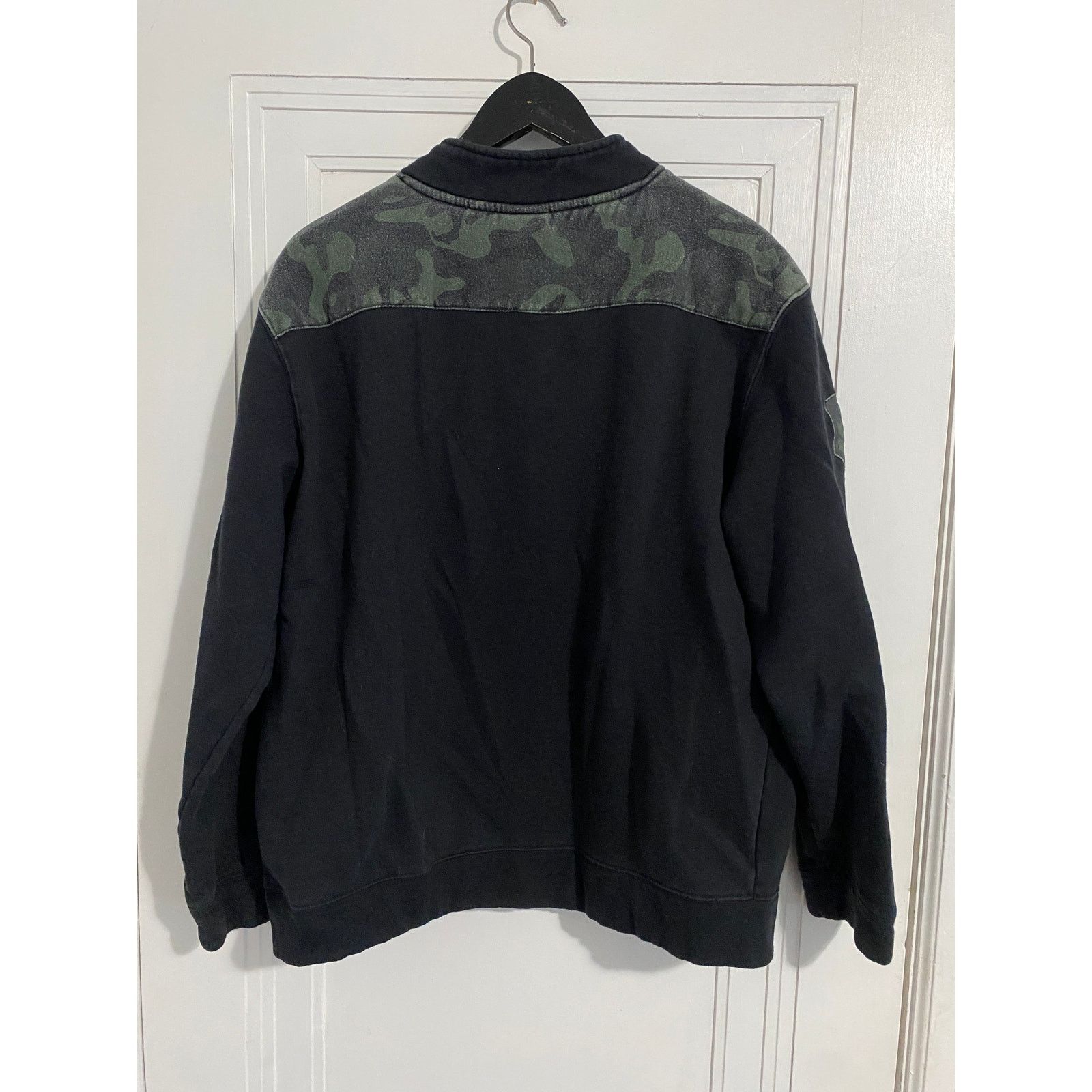 Colosseum Athletics Iowa State Cyclones Black and Green Camo 1/4-Zip Size US L / EU 52-54 / 3 - 5 Thumbnail
