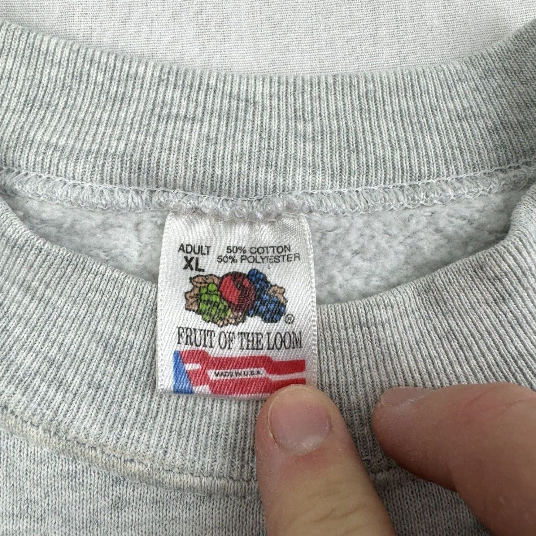 Fruit Of The Loom VINTAGE Fruit of the Loom Sweatshirt Shirt Men XL Gray 90s Venice Beach Pullover Crewneck Size US XL / EU 56 / 4 - 3 Thumbnail