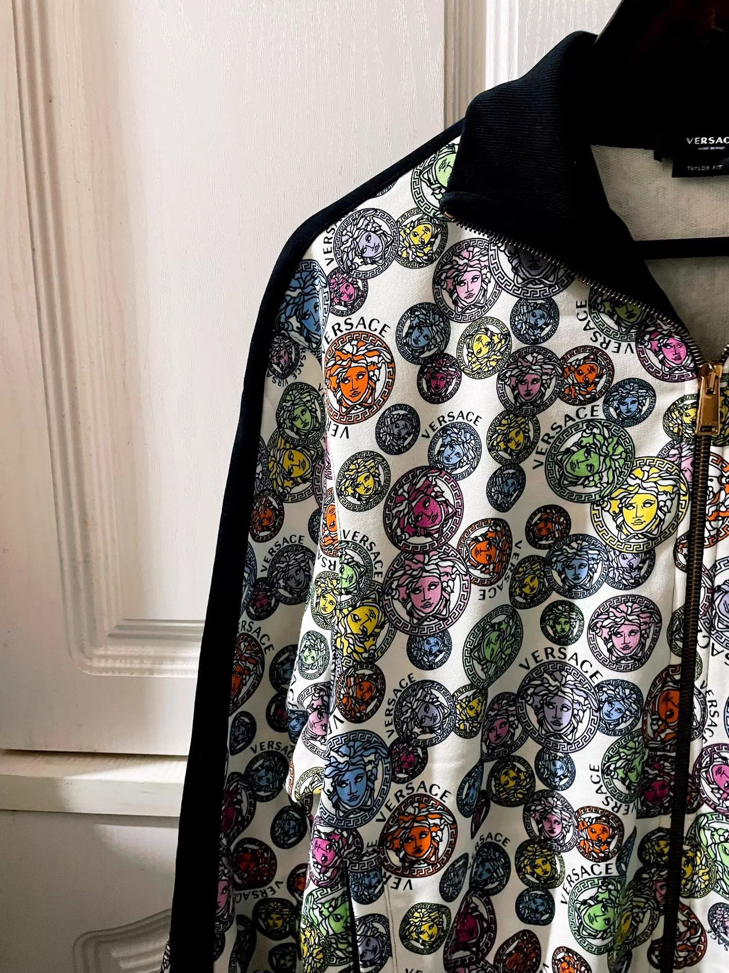 Versace Versace Medusa Allover Print Runway Jacket M Size US M / EU 48-50 / 2 - 5 Thumbnail