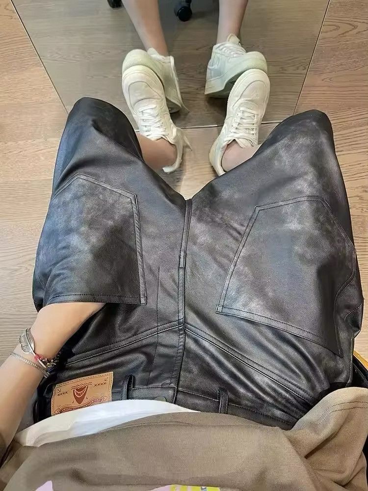 Japanese Brand Y2K Mens Pu Leather Reverse Shorts Size US 29 - 1 Thumbnail