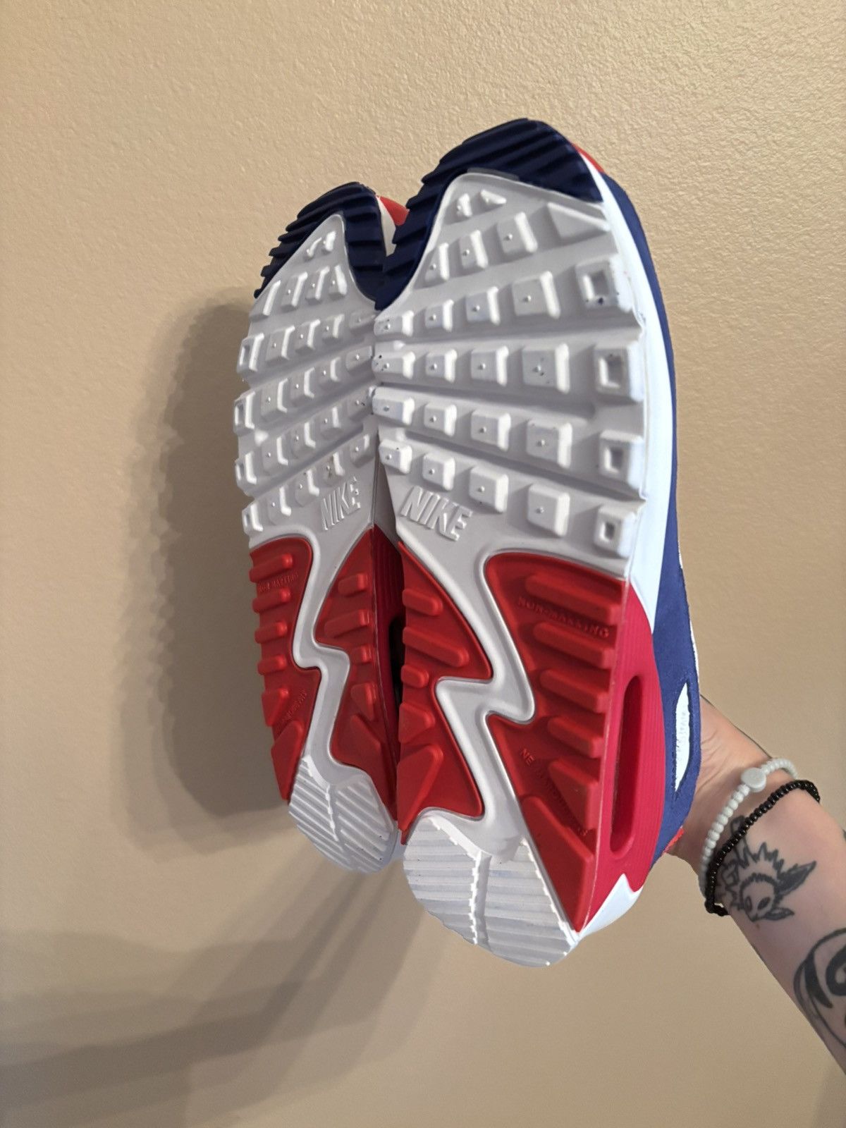 Nike Air Max 90 Leather GS ‘USA 2020’ Size US 5.5 / IT 35.5 - 5 Thumbnail