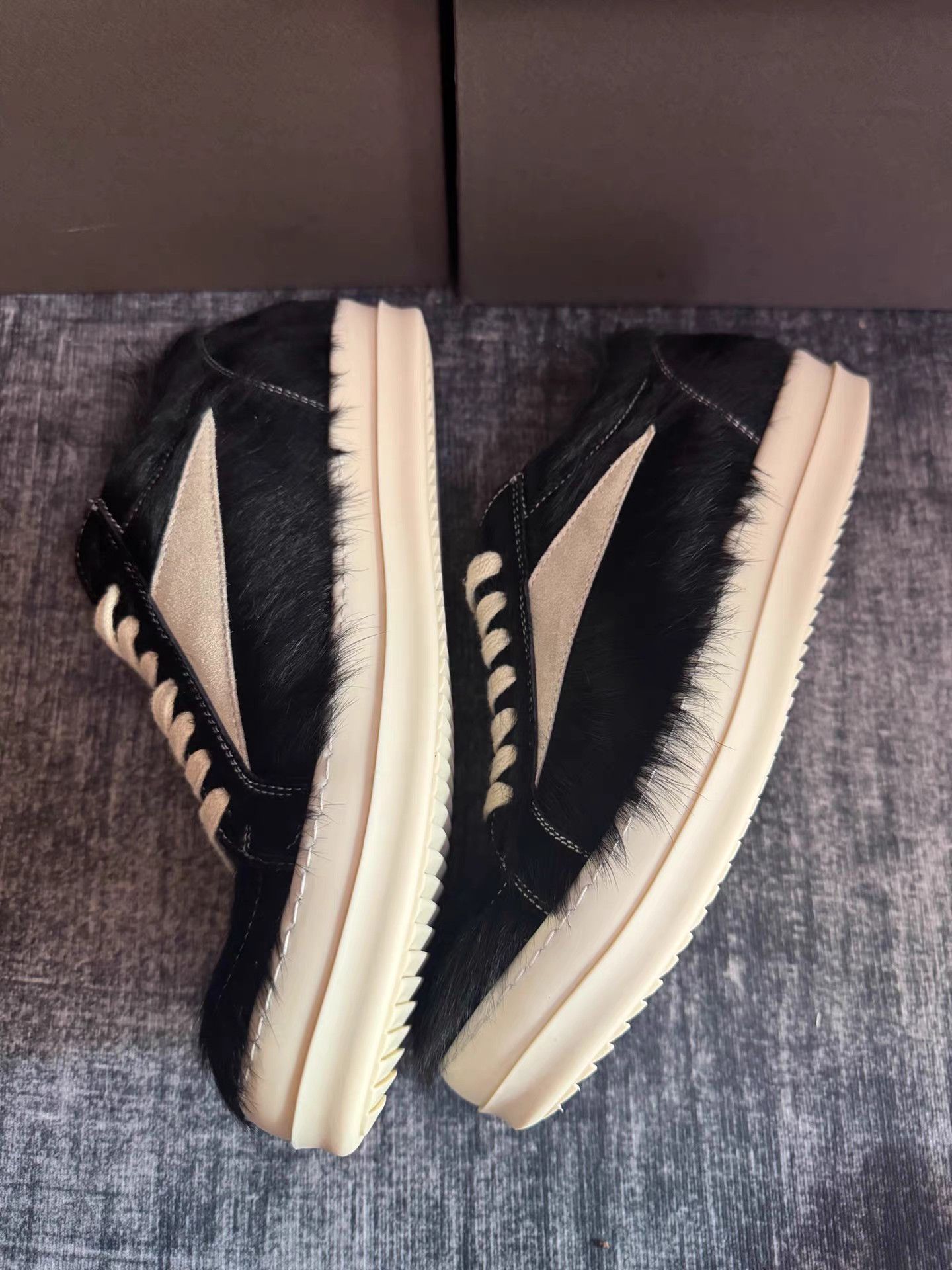 Rick Owens Rick Owens Main Line Black Pony Hair Geobasket Size US 7 / EU 40 - 2 Thumbnail