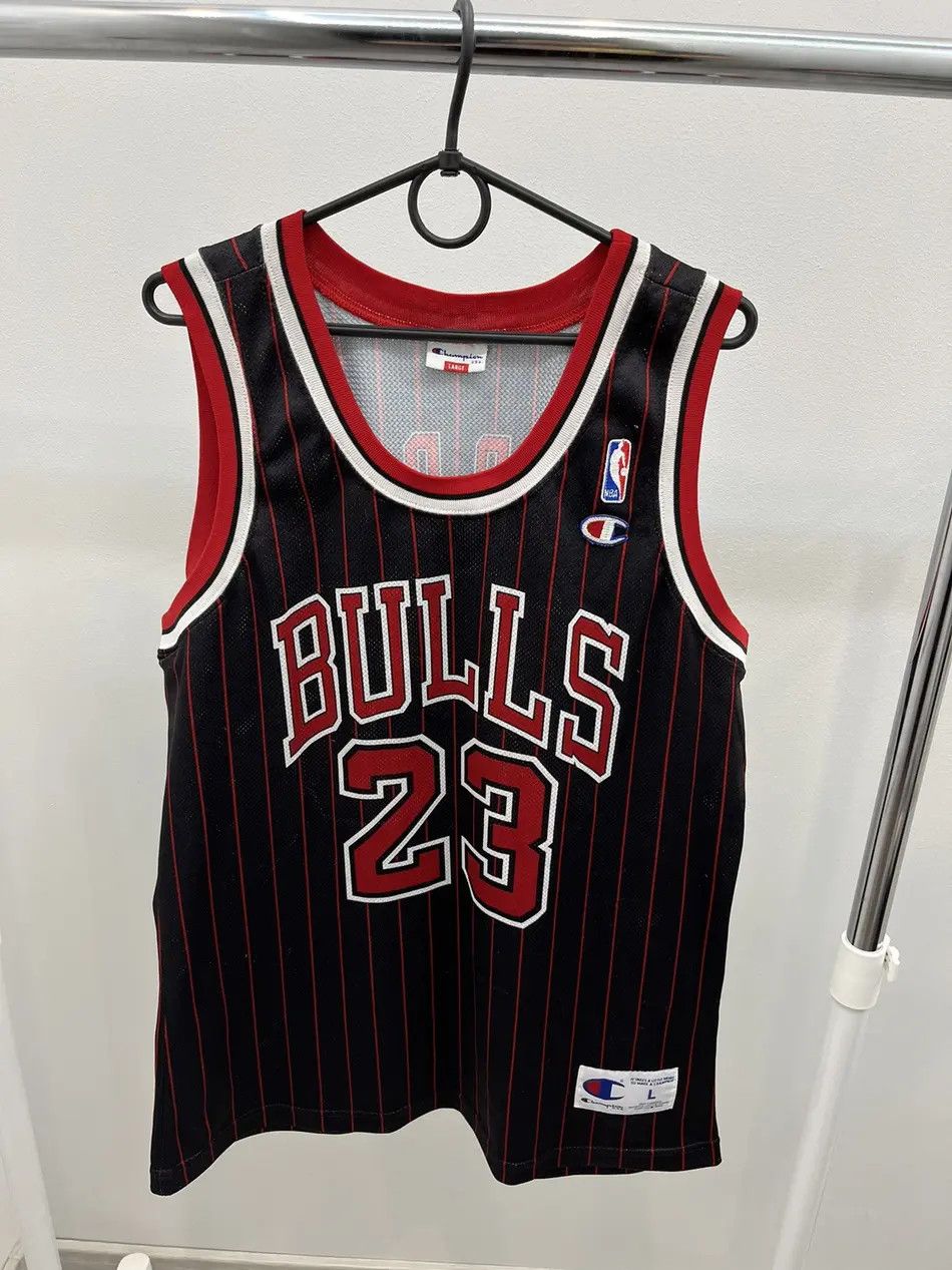 NBA Vintage 90s Champion Micheal Jordan Embroidered Jersey Tee Size US L / EU 52-54 / 3 - 1 Thumbnail