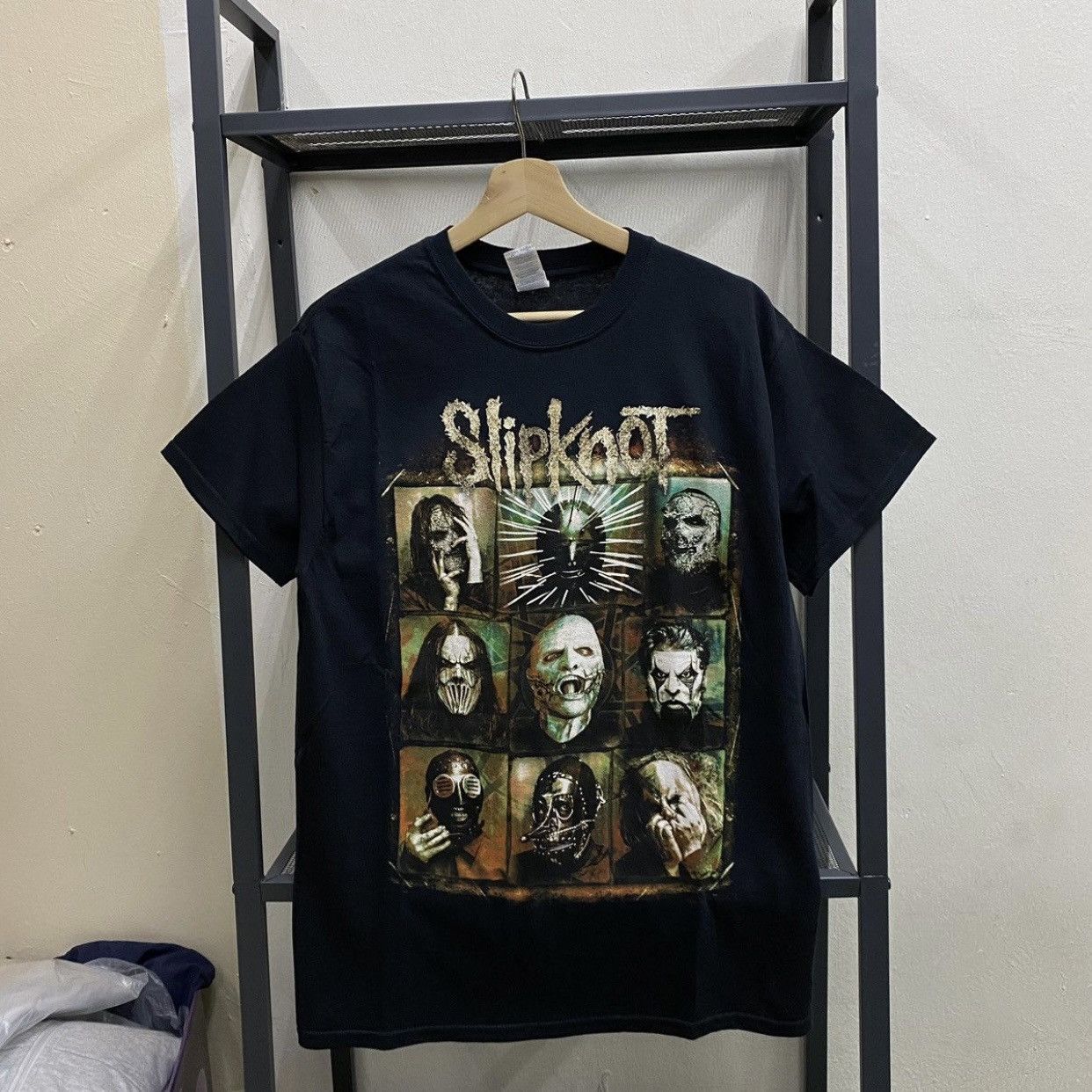 Band Tees × Slipknot × Vintage Vintage y2k Slipknot 2015 Gildan T-Shirt rock band tee siz M Size US M / EU 48-50 / 2 - 1 Thumbnail