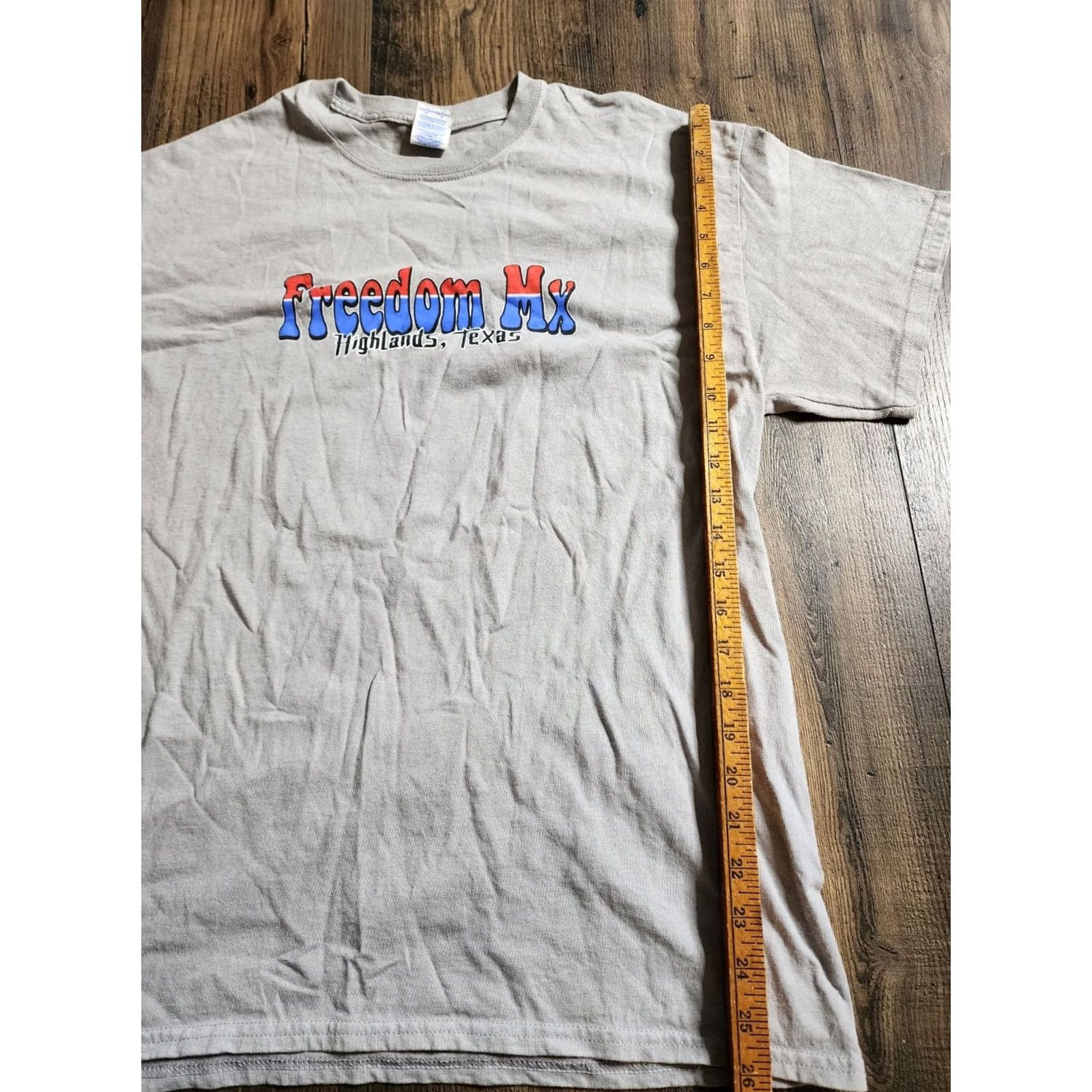 Gildan Mens L Gildan T-Shirt Size US L / EU 52-54 / 3 - 4 Thumbnail