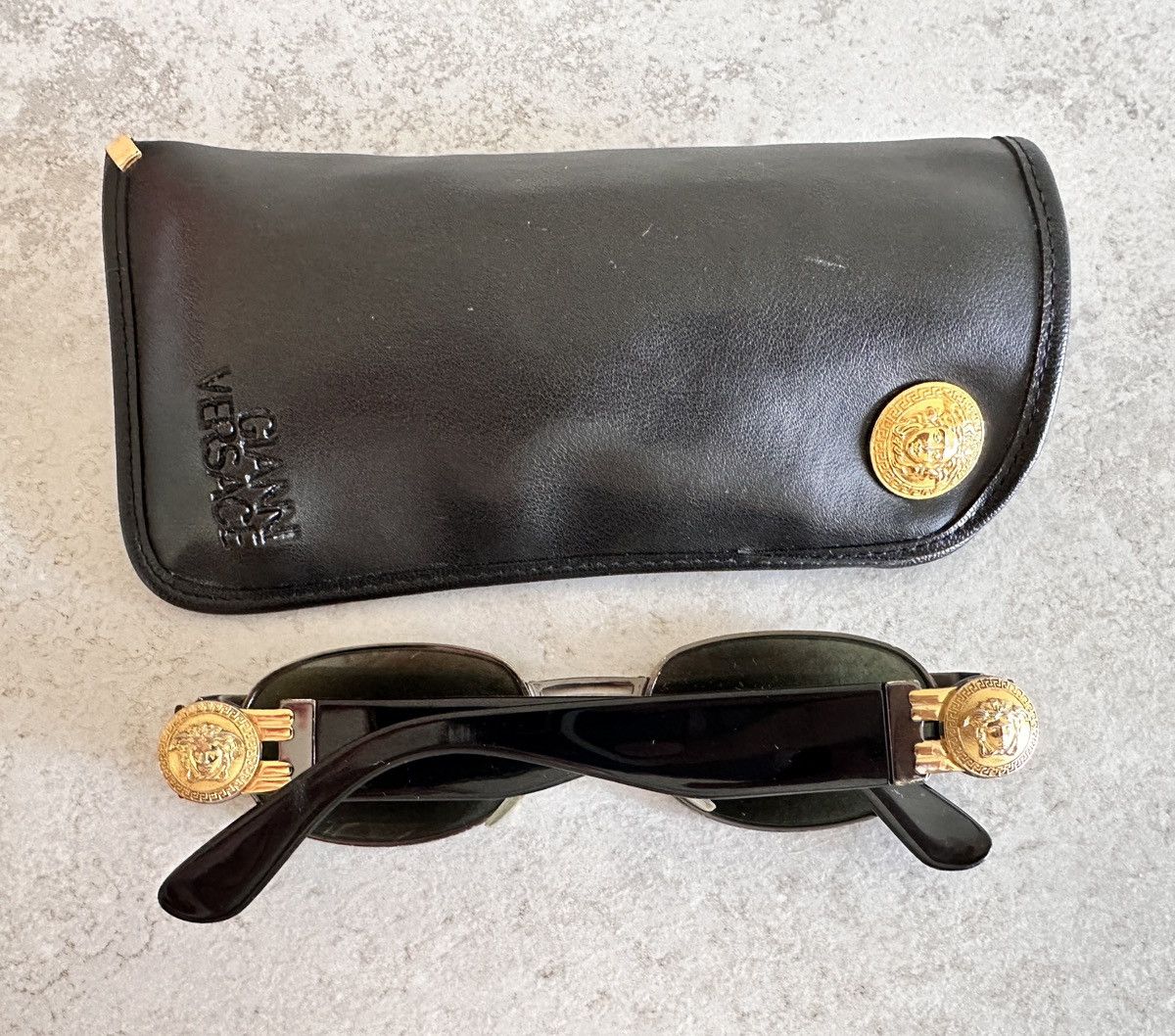 Versace Gianni Versace S70 91M Medusa Sunglasses (Vintage 1990s) Size ONE SIZE - 18 Thumbnail