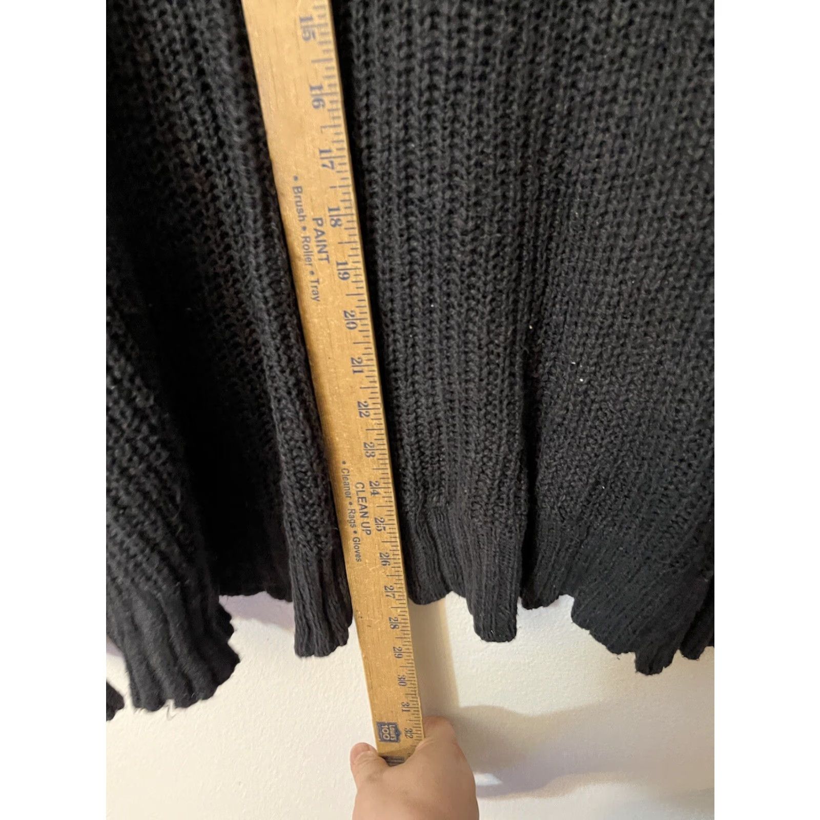 American Eagle Outfitters VINTAGE American Eagle Women Sweater Pullover V-Neck Long Sleeve Black Knit Casual Fall Winter 90s Fashion Women's Size M / US 6-8 / IT 42-44 - 4 Thumbnail
