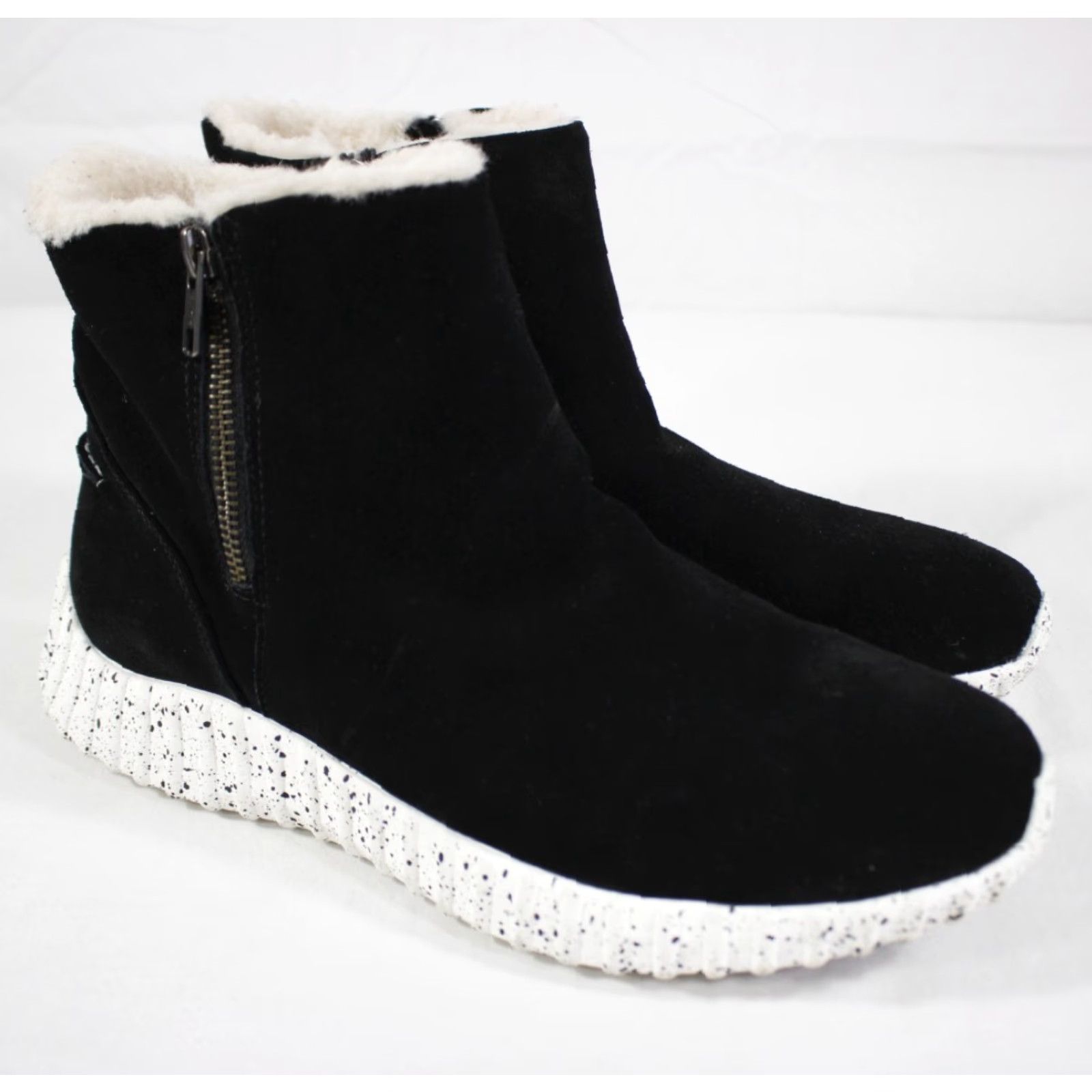 Johnston & Murphy Johnston & Murphy Boots Women’s 10 Kimberly XC4 Waterproof Suede Ankle Zip Black Size US 10 / IT 40 - 4 Thumbnail