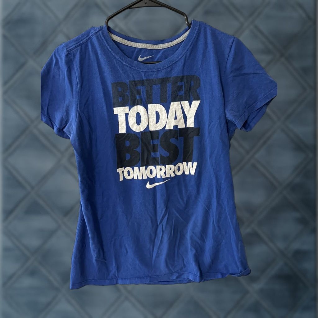Nike Nike T-Shirt Slim Fit Blue Short Sleeve Crew Neck Logo The Athletic Dept Best Better Today Velvety Cotton Blend Women L Size US L / EU 52-54 / 3 - 1 Thumbnail