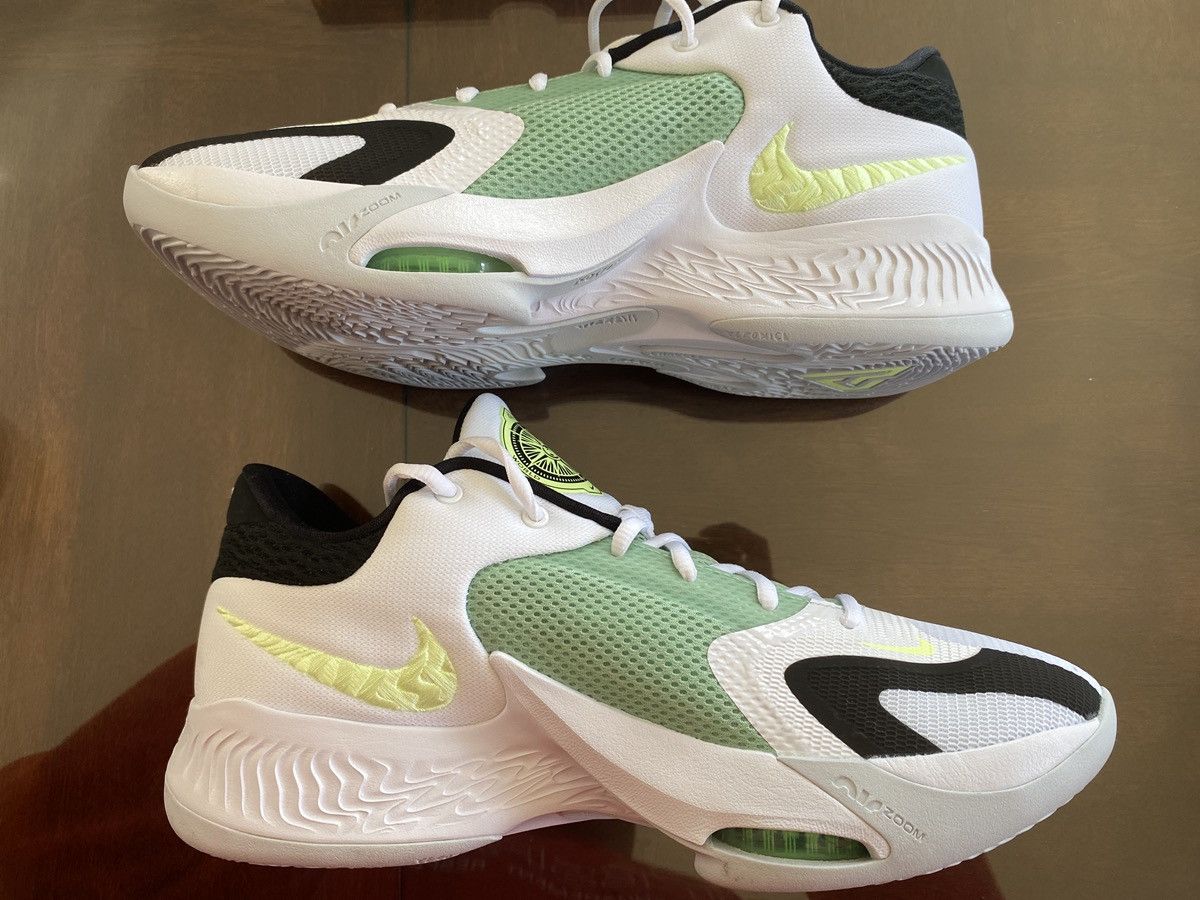 Nike Nike Zoom Freak 4 barely Volt Size US 11.5 / EU 44-45 - 8 Thumbnail