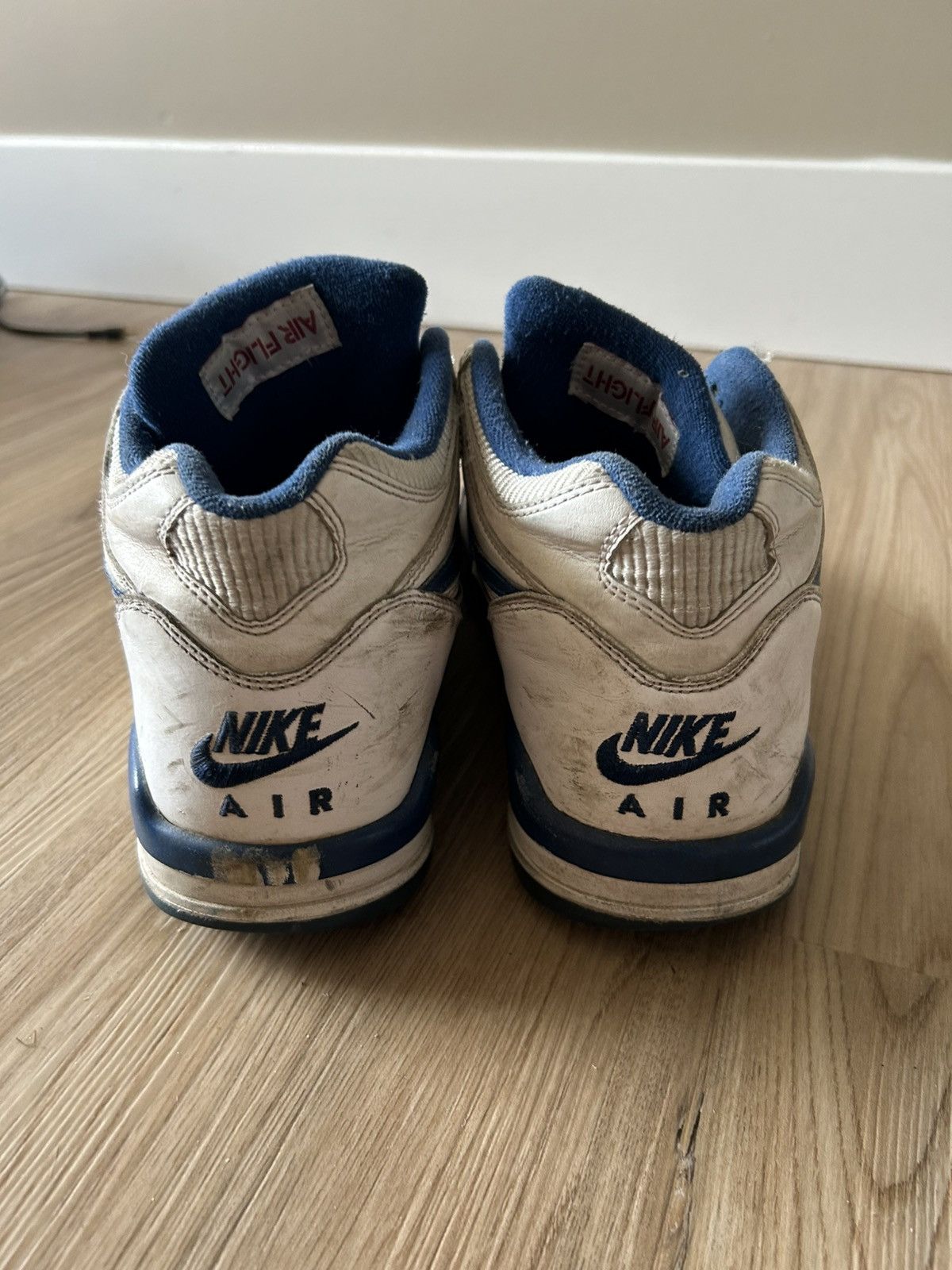 Jordan Brand 2010 Jordan Air Flight UNC Size US 10 / EU 43 - 3 Thumbnail
