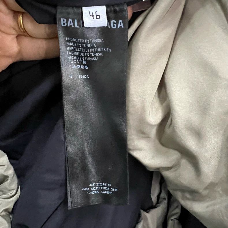 Balenciaga Balenciaga size 46 Double B embroidered short down jacket Size US S / EU 44-46 / 1 - 3 Thumbnail