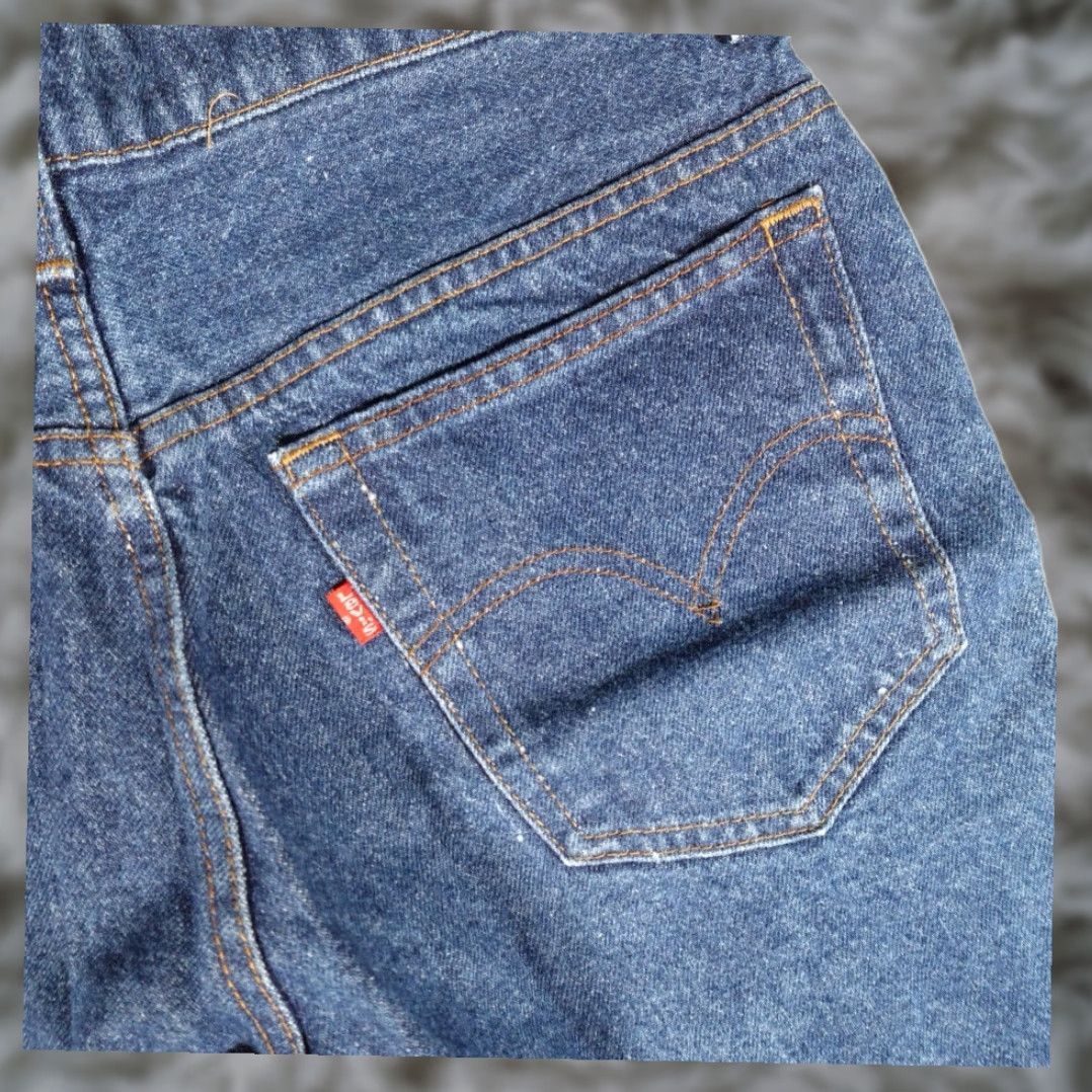 Levi's VINTAGE Levis 32x7 Mid Rise Distressed Bermuda Shorts Blue Mens 90s Size US 32 / EU 48 - 7 Thumbnail