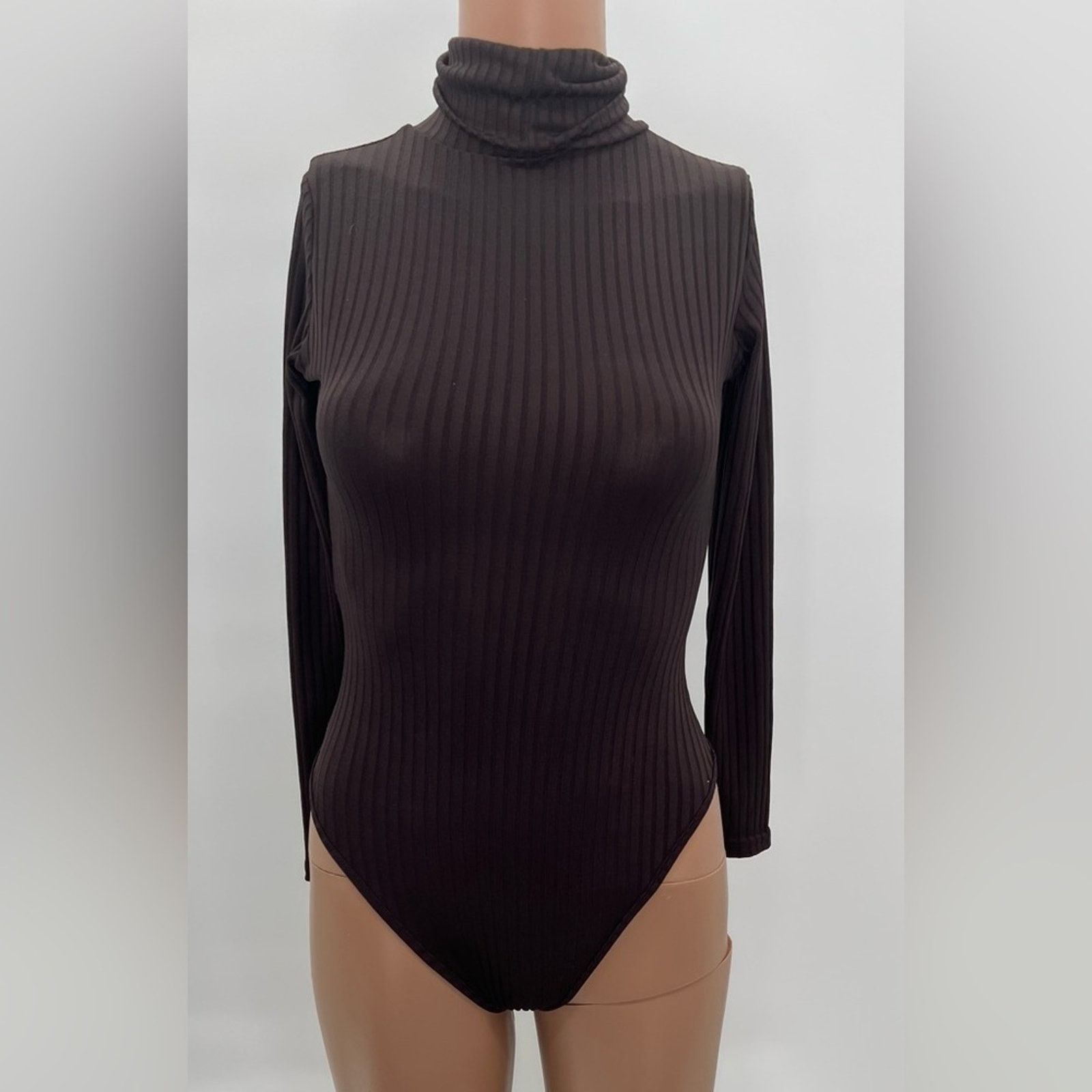 Boohoo Boohoo Solid Ribbed Knit Bodysuit Size 2 Size XS / US 0-2 / IT 36-38 - 1 Thumbnail