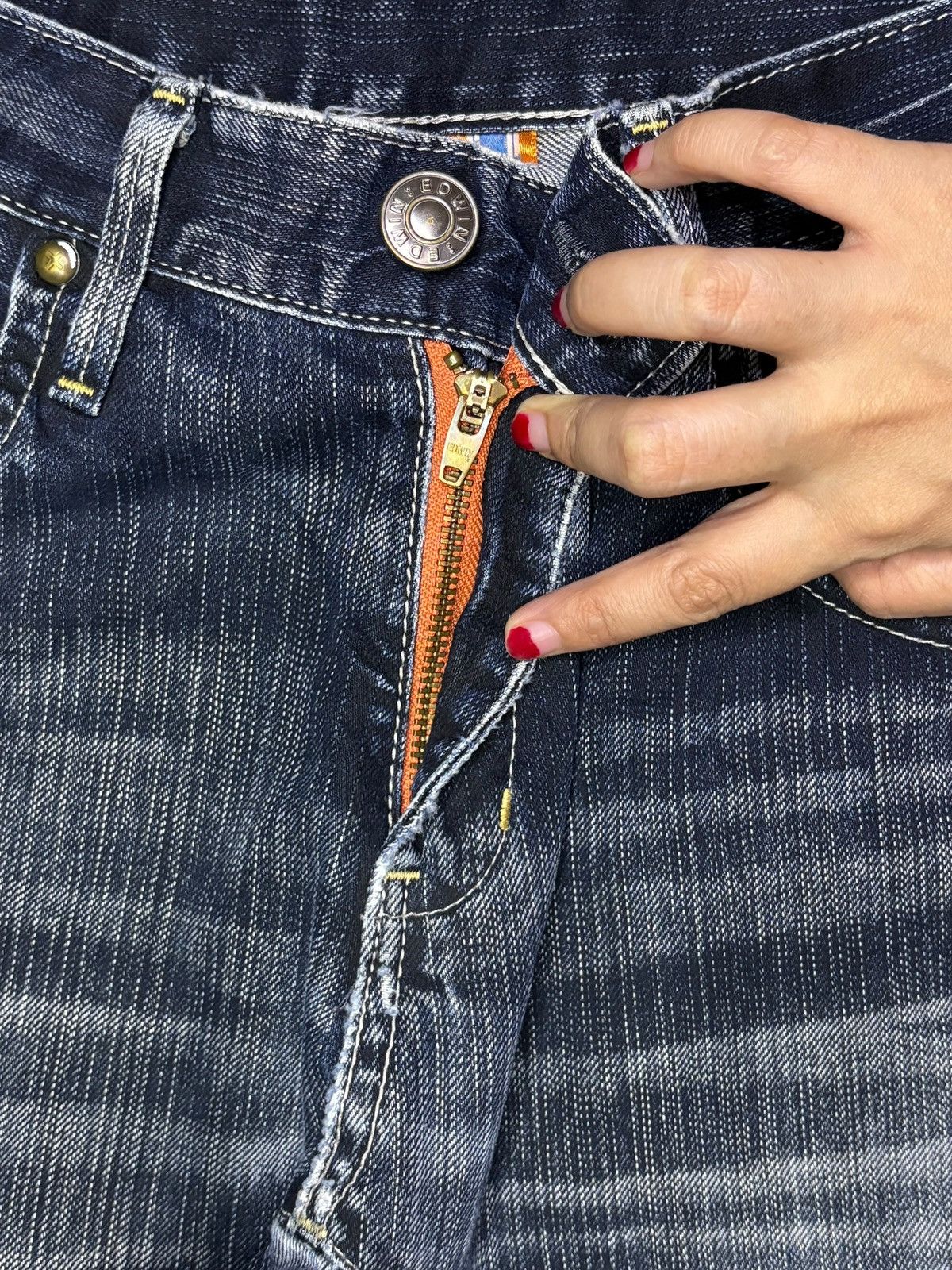 Edwin × Japanese Brand Exclusive Vintage Edwin Buckle Back Ripped Baggy Jeans Size US 29 - 3 Thumbnail