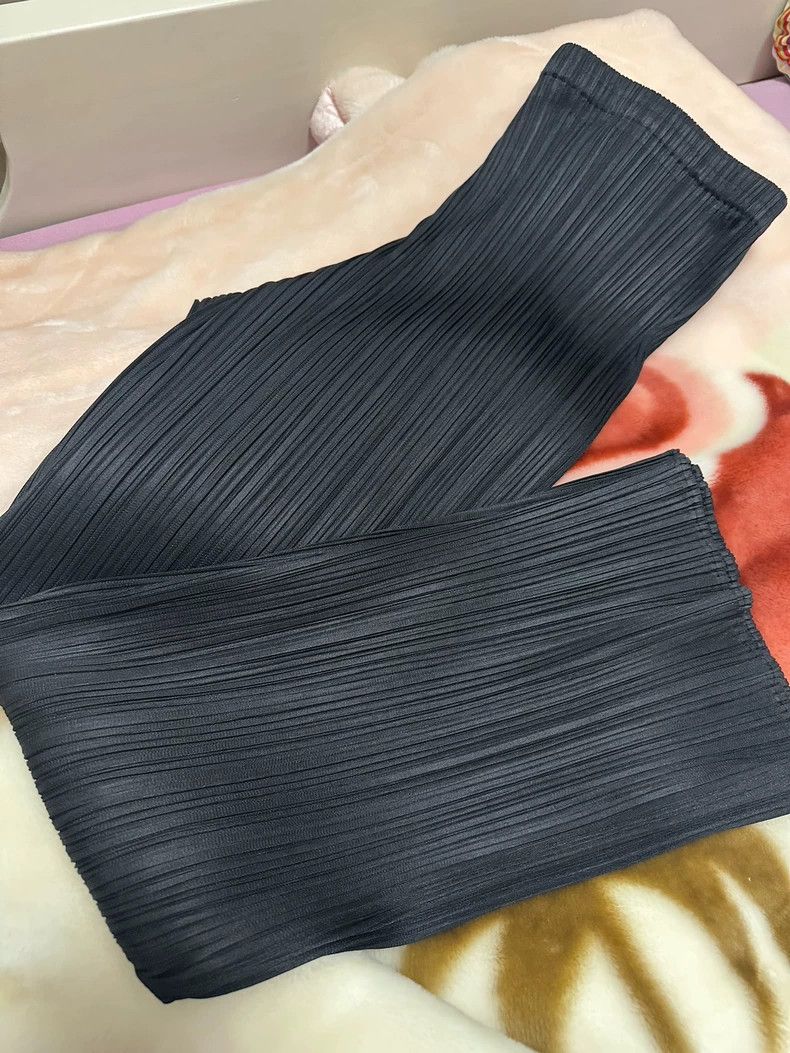 Issey Miyake Issey Miyake size:3 Black pleated pants Size 42" / US 20 - 4 Thumbnail