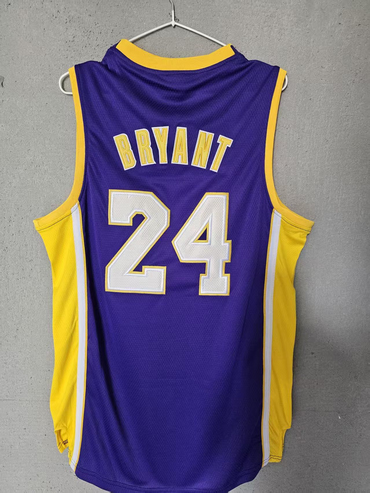 NBA Kobe Bryant Jersey Los Angeles Lakers 24 Double Stitched Size US XL / EU 56 / 4 - 2 Thumbnail