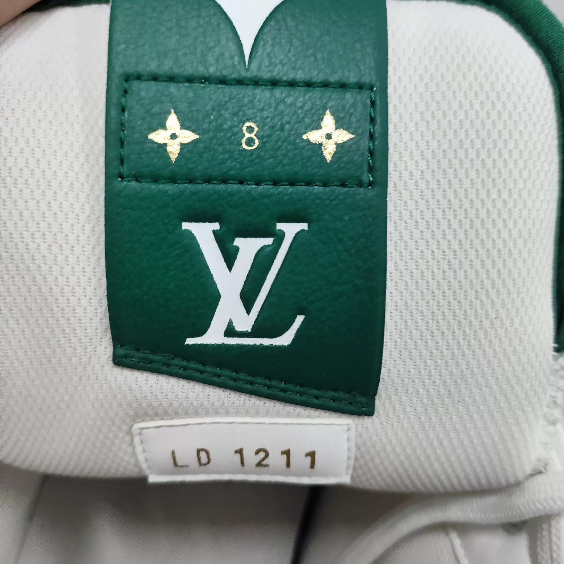 Louis Vuitton LV Leather Flat 8 Gray/White Colorblock Minor Wear Size US 9 / EU 42 - 7 Thumbnail
