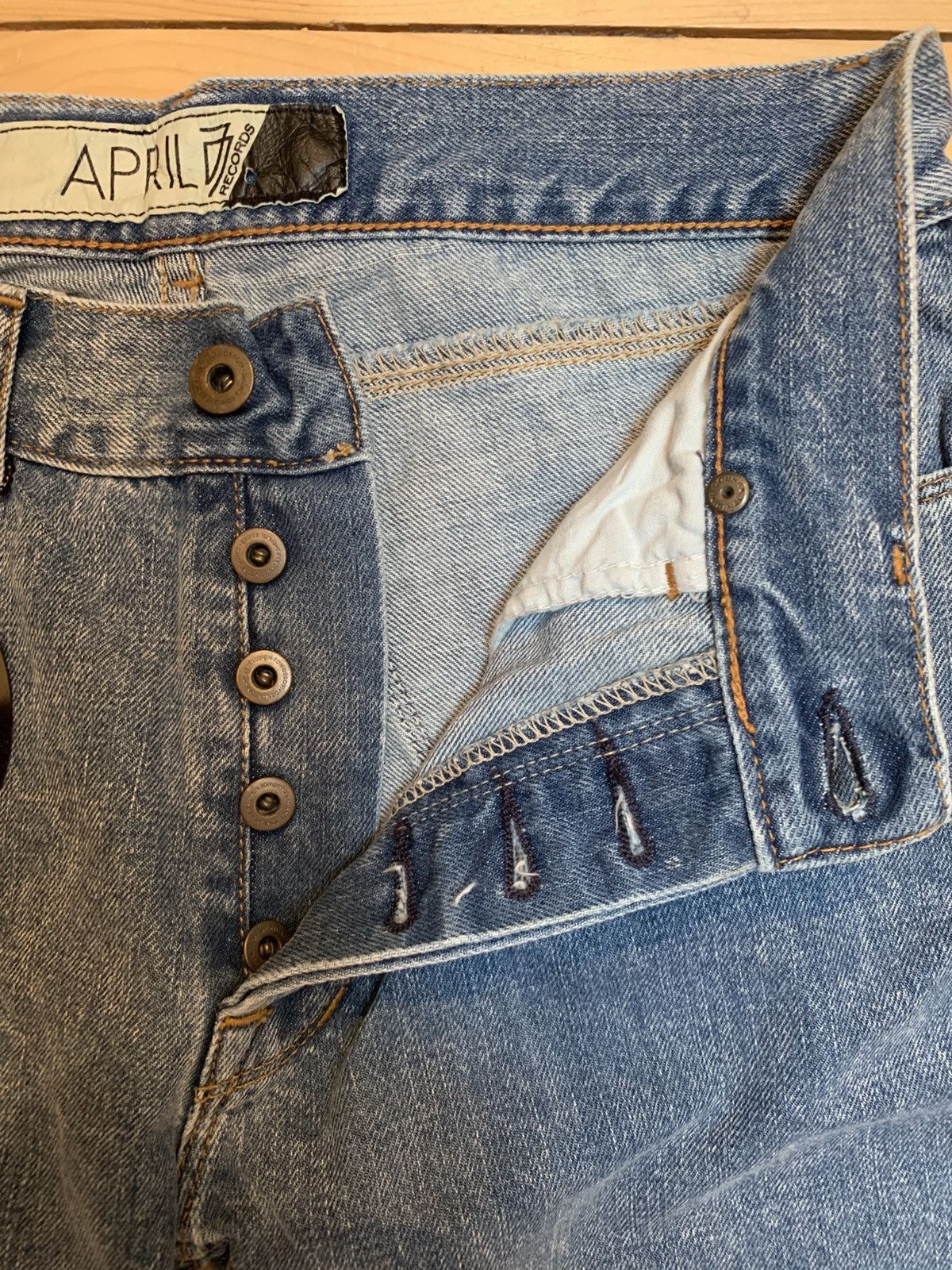 April 77 *RARE* Style CROSS jeans 31/34 Size US 31 - 4 Thumbnail
