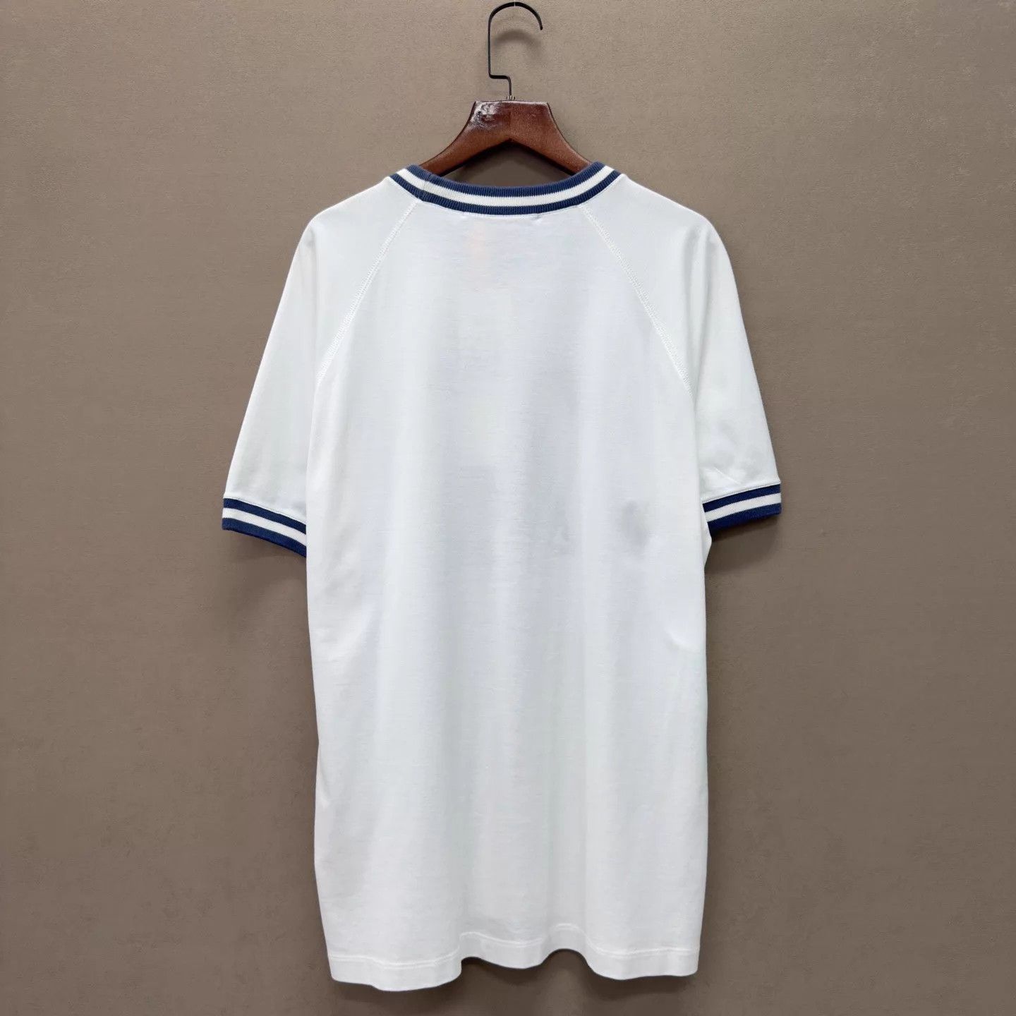 Louis Vuitton LV Reverse Logo Embroidered Short Sleeve Size US M / EU 48-50 / 2 - 4 Thumbnail