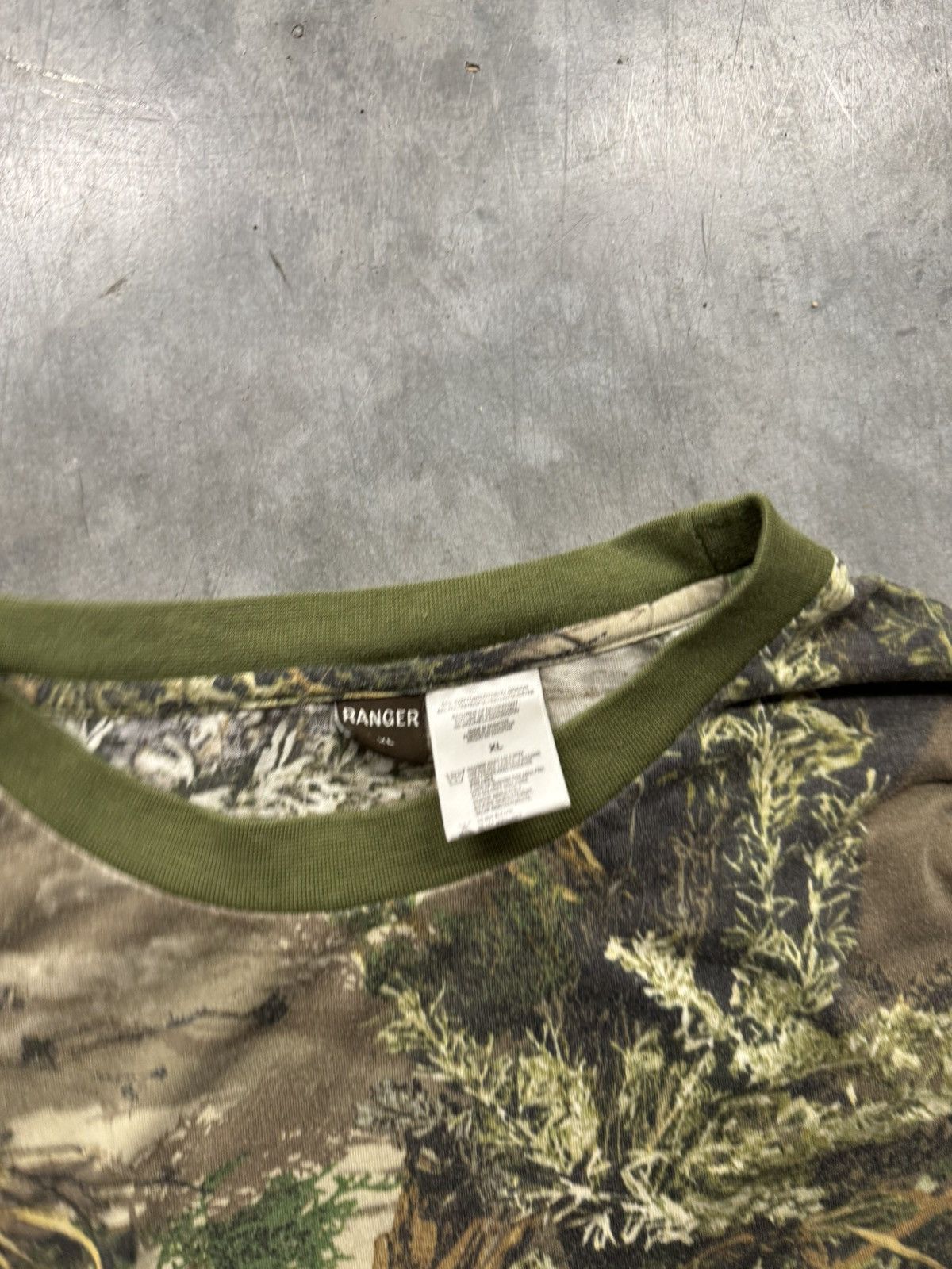 Vintage Vintage Y2K Rustic Ridge Camouflage Pocket Tee Size US XL / EU 56 / 4 - 3 Thumbnail