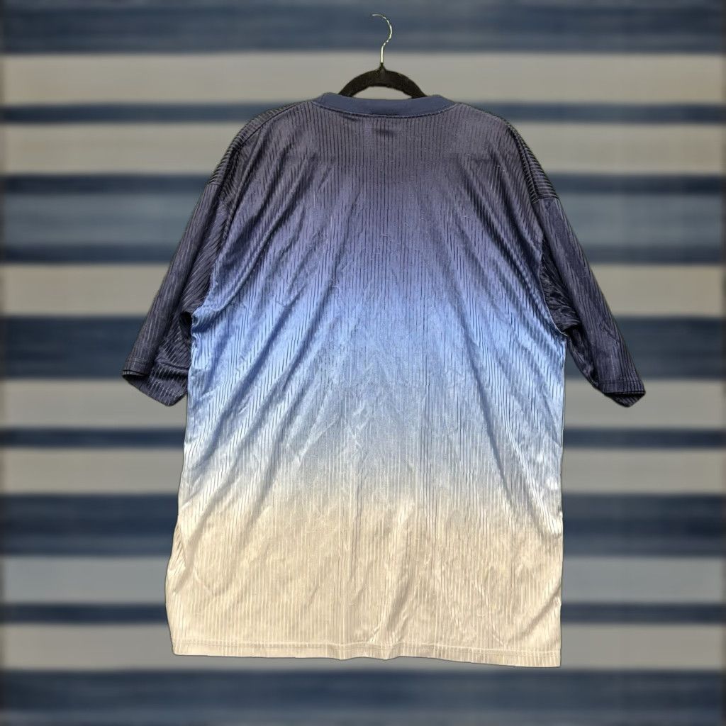 Velour VINTAGE Sky Zone Shirt Mens 3XL Blue Short Sleeve Velour Hip Hop 90s Y2K Embroidered Logo T-Shirt Fashion Size US XXL / EU 58 / 5 - 1 Thumbnail