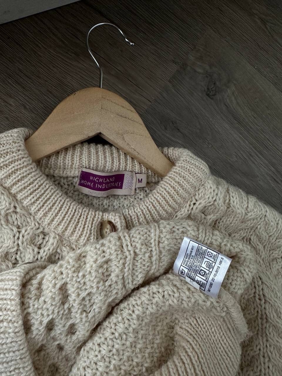 Vintage Vintage Cable Knit Beige Highland Scottish Wool Sweater Size M / US 6-8 / IT 42-44 - 6 Thumbnail