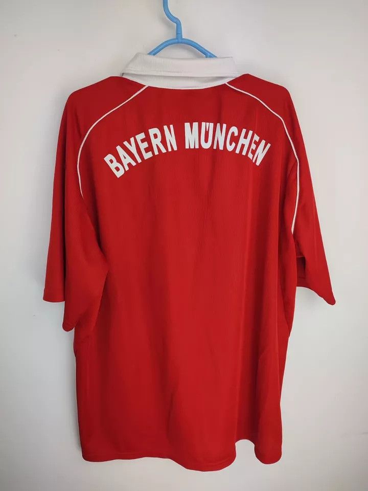 Vintage Vintage Bayern Munich 2005 - 2006 Home FOOTBALL Kit SHIRT Size US XL / EU 56 / 4 - 10 Thumbnail