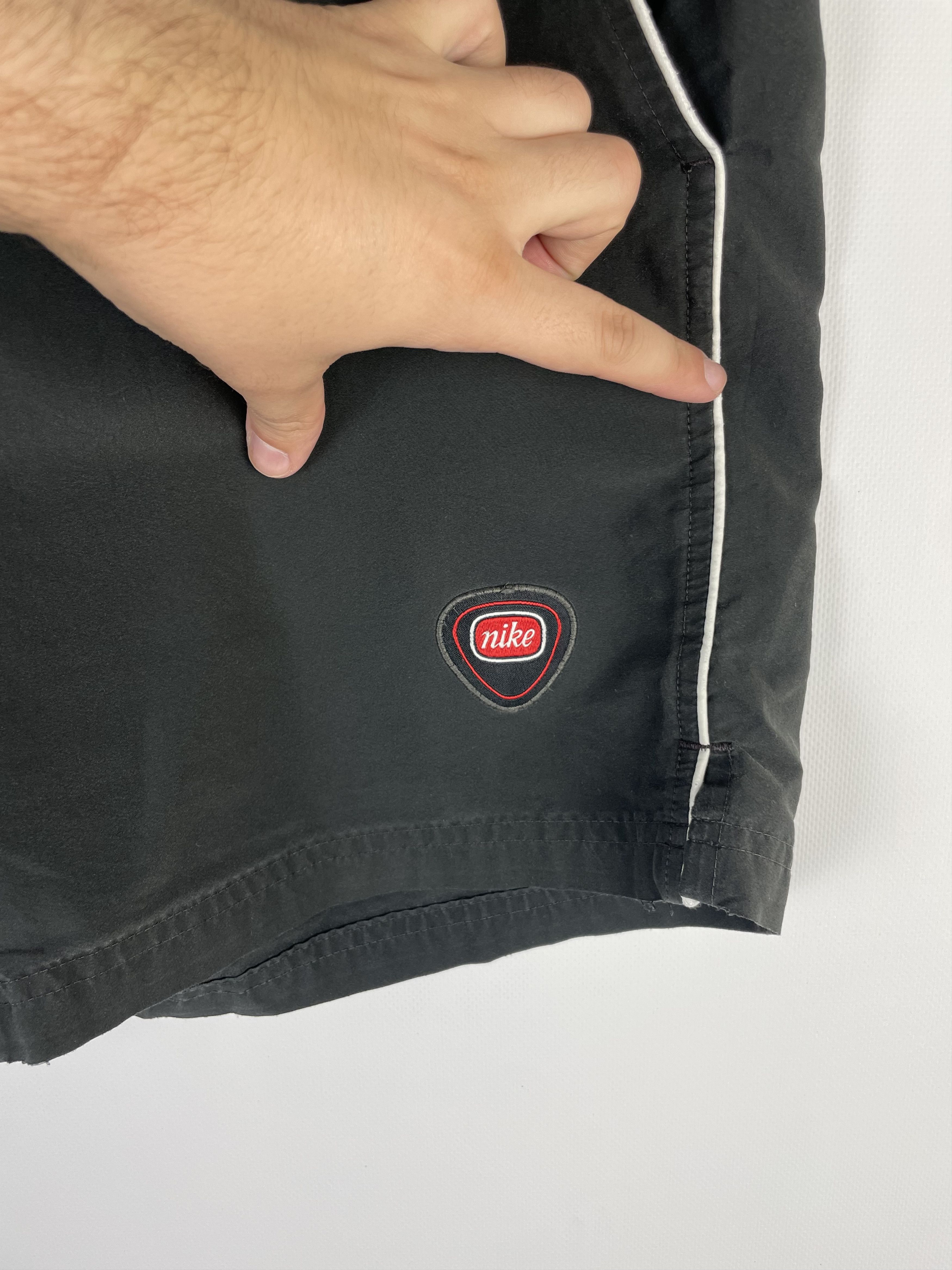 Nike Vintage Nike Shorts Y2k Size US 32 / EU 48 - 4 Thumbnail