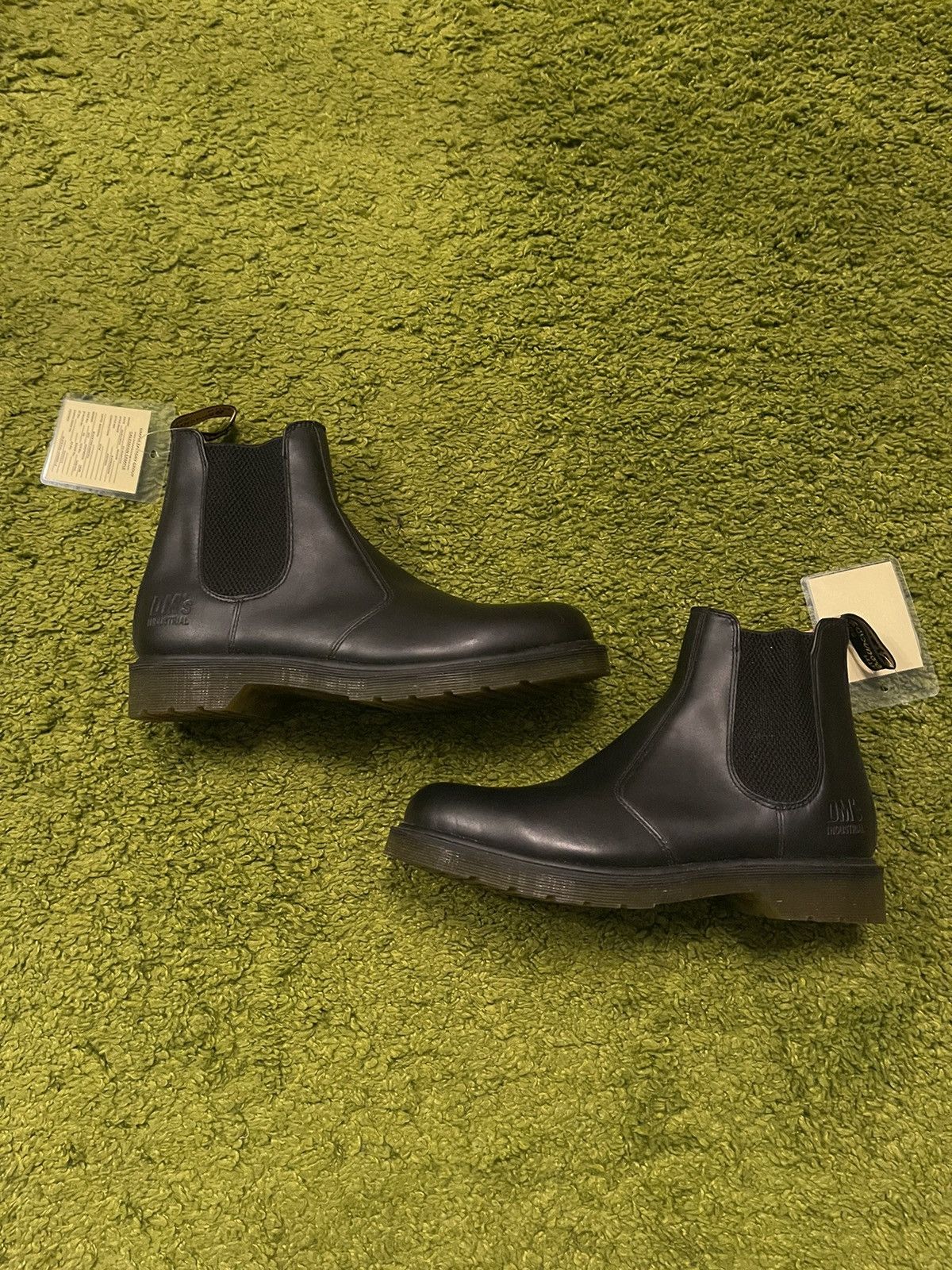 Dr. Martens Dr. Martens sample NWT deadstock Chelsea boots Size US 9 / EU 42 - 2 Thumbnail