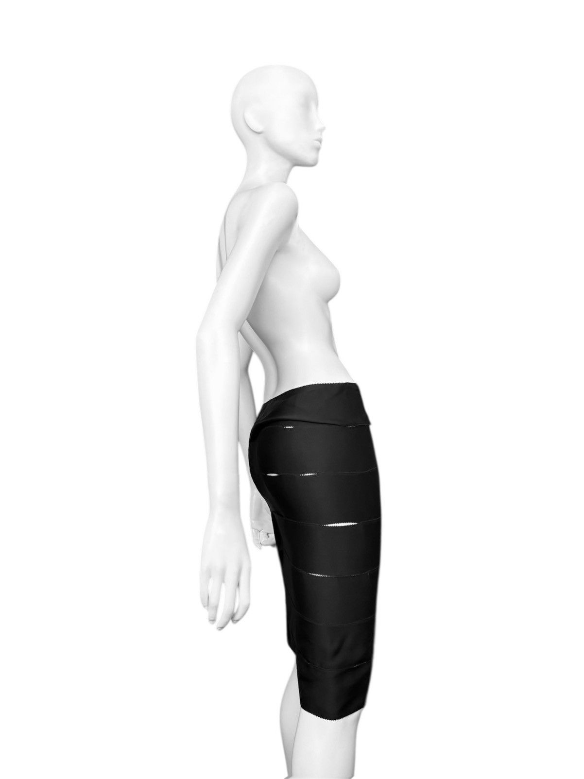 Gucci F/W 2002 Runway Tom Ford for Gucci – Full Look 26 Size S / US 4 / IT 40 - 6 Thumbnail