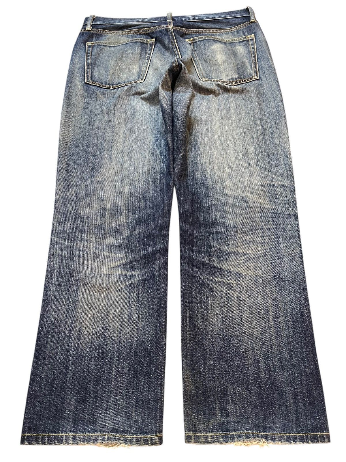 Uniqlo Vintage Japanese Uniqlo Faded Wash Style Loose Jeans Size US 34 / EU 50 - 2 Thumbnail