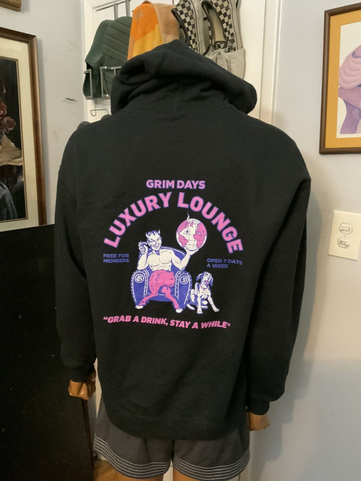 Other Grim Days Luxury Lounge Grab A Drink Awhile Devil Hoodie Size US L / EU 52-54 / 3 - 8 Thumbnail