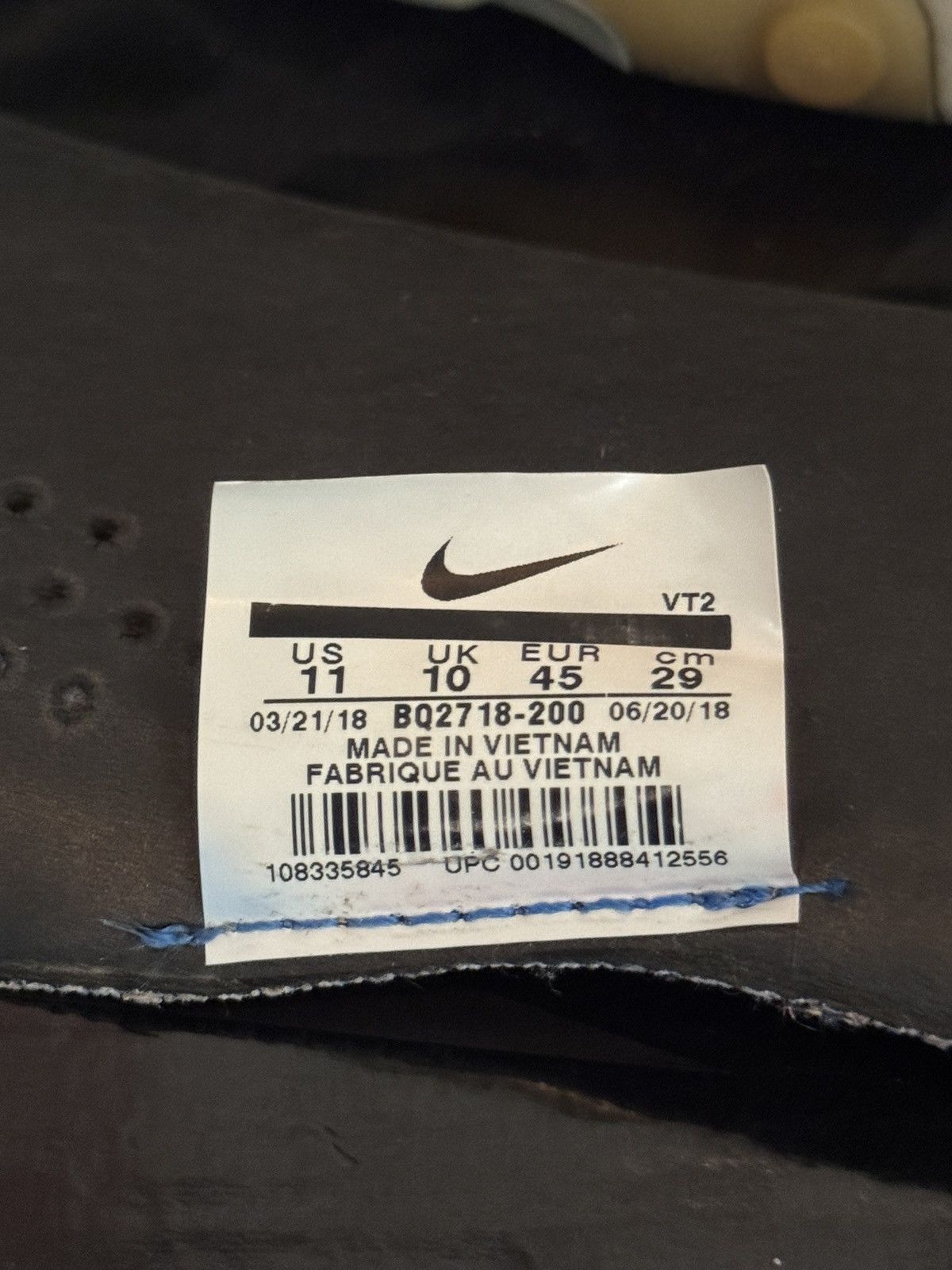 Nike × Undercover React Element 87 in Light Beige Chalk/Signal Blue Size US 11 / EU 44 - 11 Thumbnail