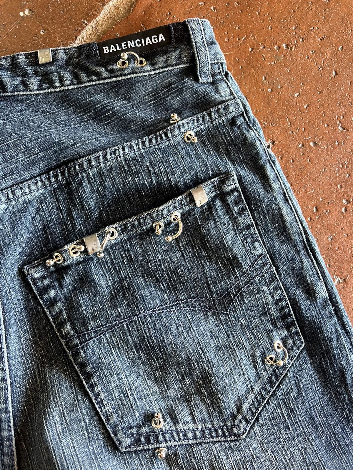 Balenciaga Balenciaga Piercing Blue Indigo Denim Pants Size US 31 - 12 Thumbnail