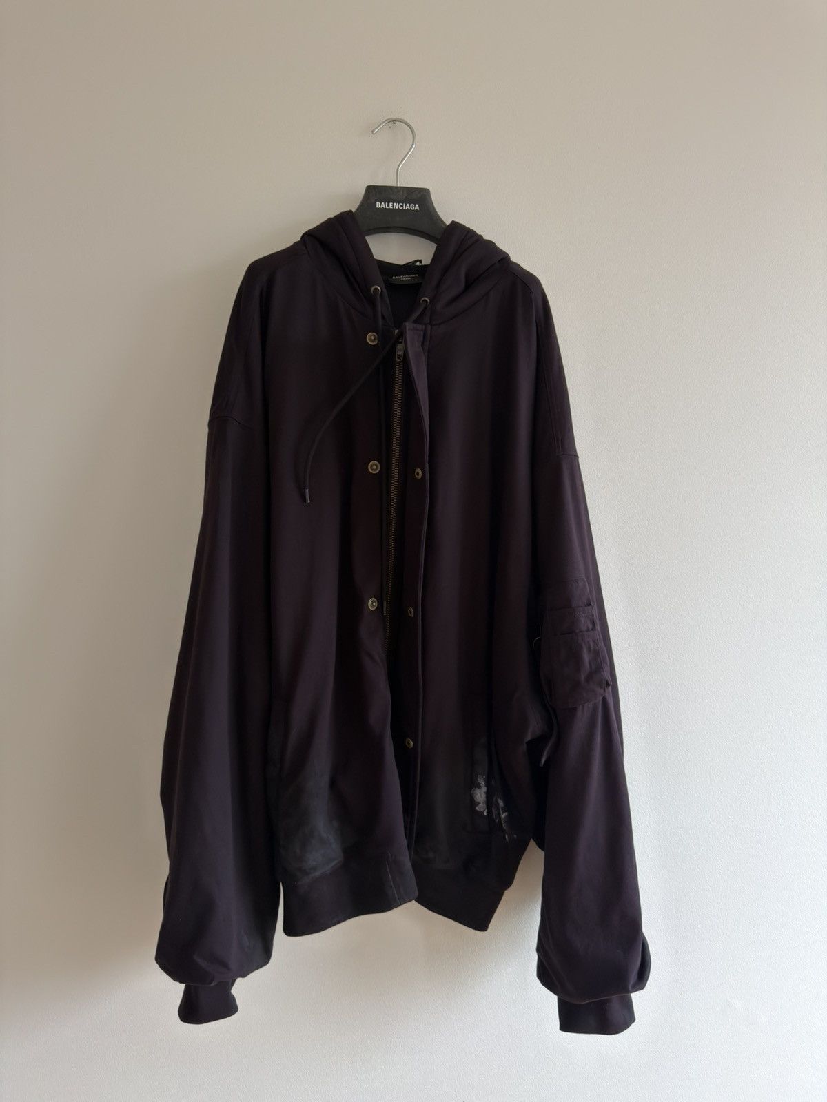 Balenciaga BALENCIAGA DEMNA METAL BB STENCIL HOOD JACKET SWEATER Size US S / EU 44-46 / 1 - 14 Thumbnail