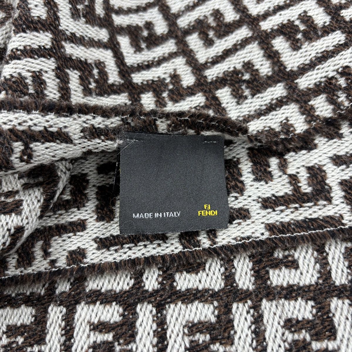 Fendi × Vintage Fendi Scarf # D730 # Muffler # Neckwear Size ONE SIZE - 3 Thumbnail