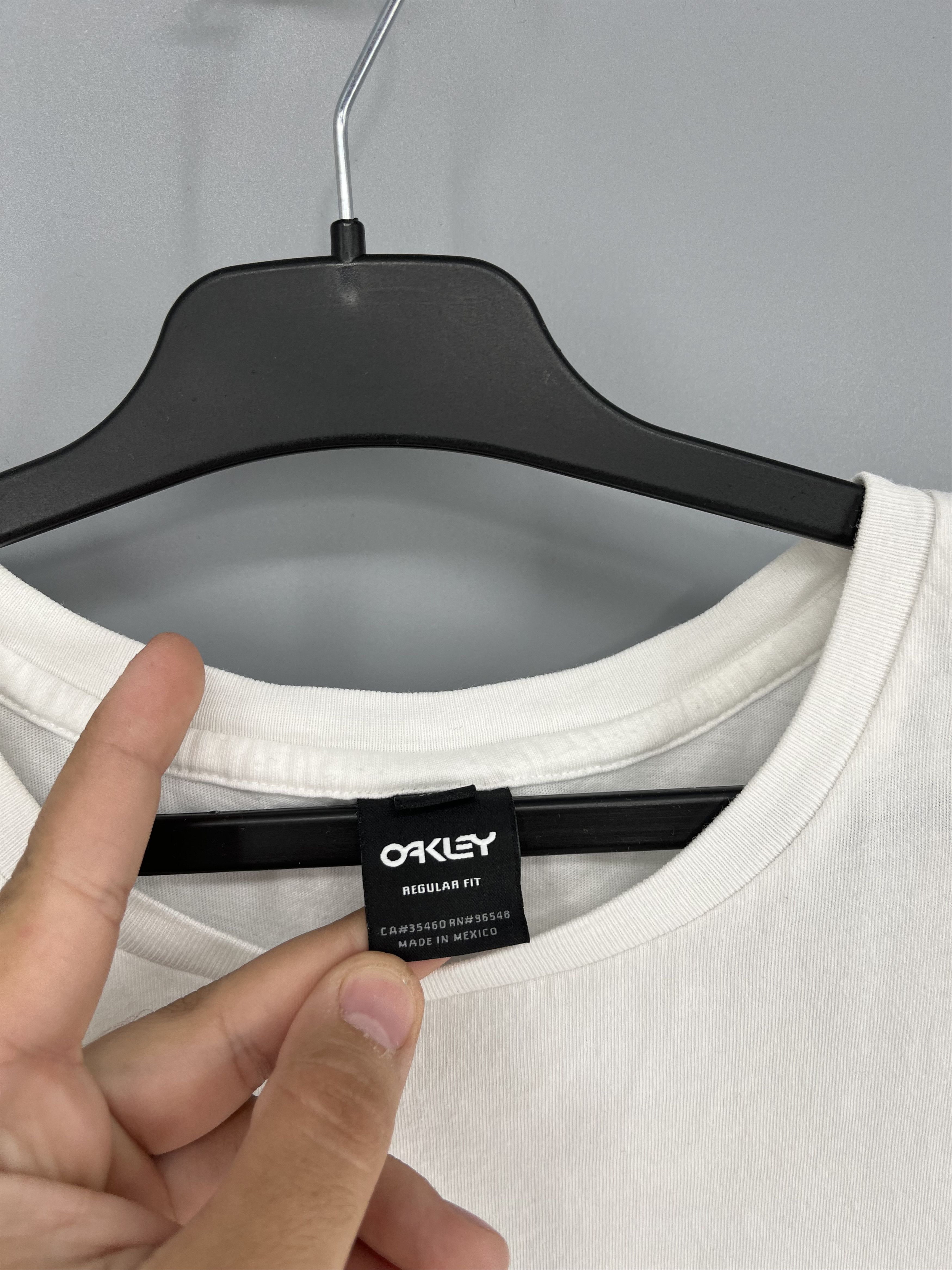 Oakley Oakley Vintage T Shirt Big Reflective Center Logo Size Size US M / EU 48-50 / 2 - 5 Thumbnail
