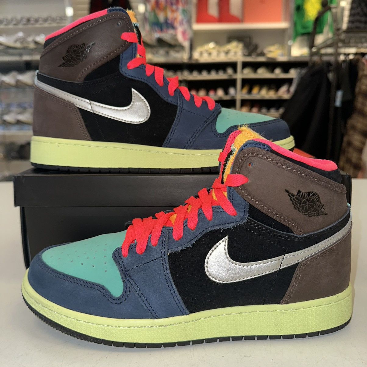 Jordan Brand × Nike Size 7Y (8.5W) - Nike Air Jordan 1 High Bio Hack 575441-201 Size US 8.5 / IT 38.5 - 1 Thumbnail