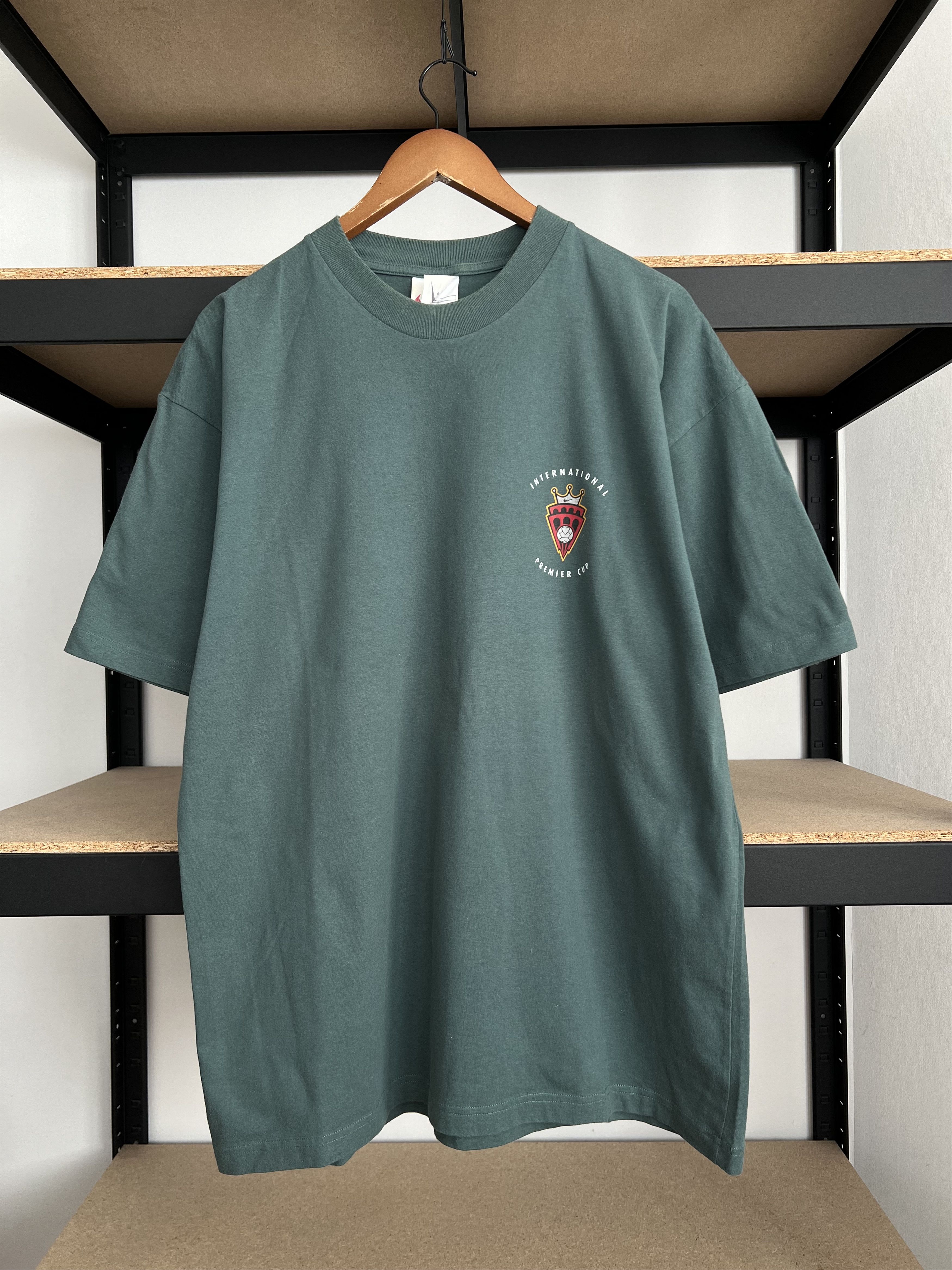 Nike Vintage 90s Nike International Premier Cup Soccer T-shirt Size US L / EU 52-54 / 3 - 3 Thumbnail