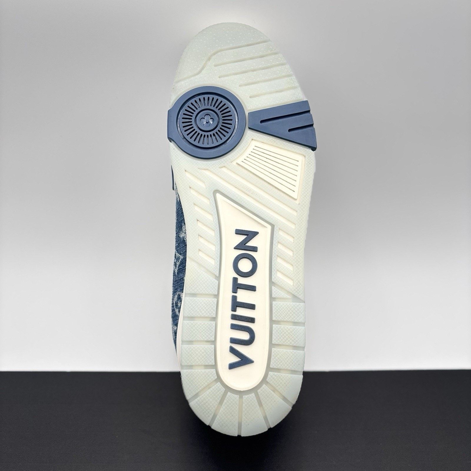Louis Vuitton 12-12.5 US Louis Vuitton Trainer Denim ' Navy ' | EXCELLENT! Size US 12 / EU 45 - 17 Thumbnail