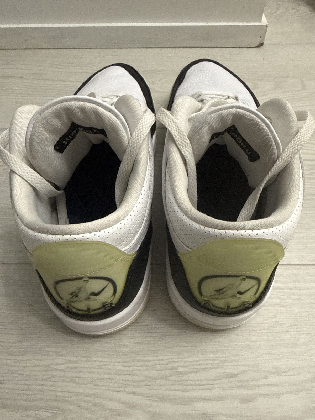 Jordan Brand Jordan 3 Retro Fragment Size US 11 / EU 44 - 2 Thumbnail