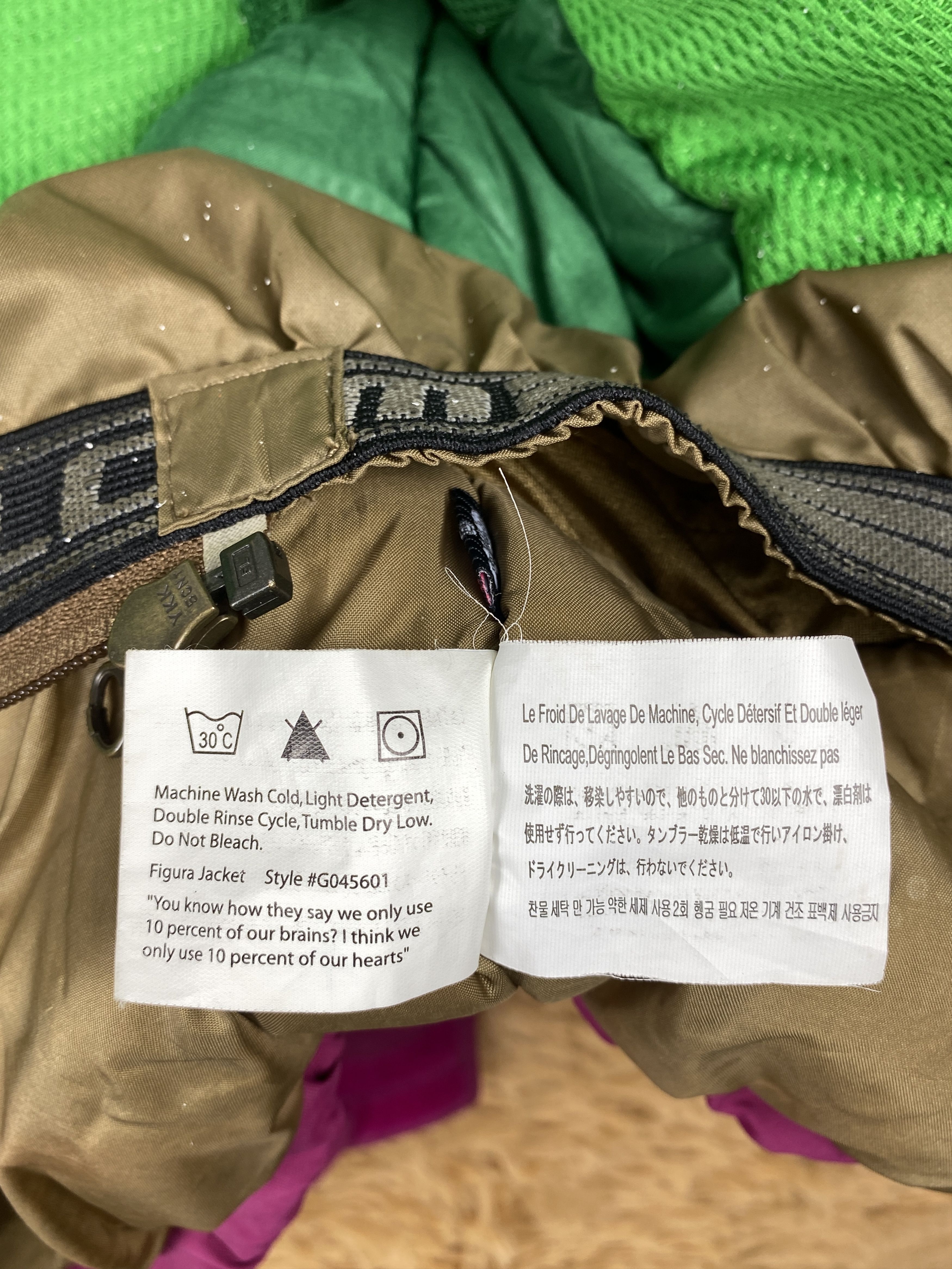 Japanese Brand Vintage Japanese Brand Hoodie Puffer Jacket J1850 Size US L / EU 52-54 / 3 - 11 Thumbnail
