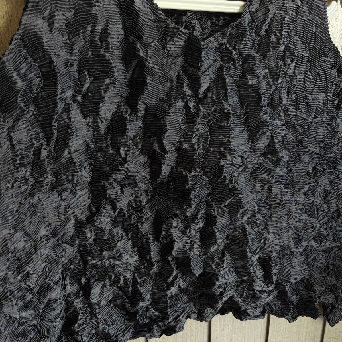 Issey Miyake Black Horizontal Striped Double-Sided Wave-Ruffled Top Size ONE SIZE - 2 Thumbnail