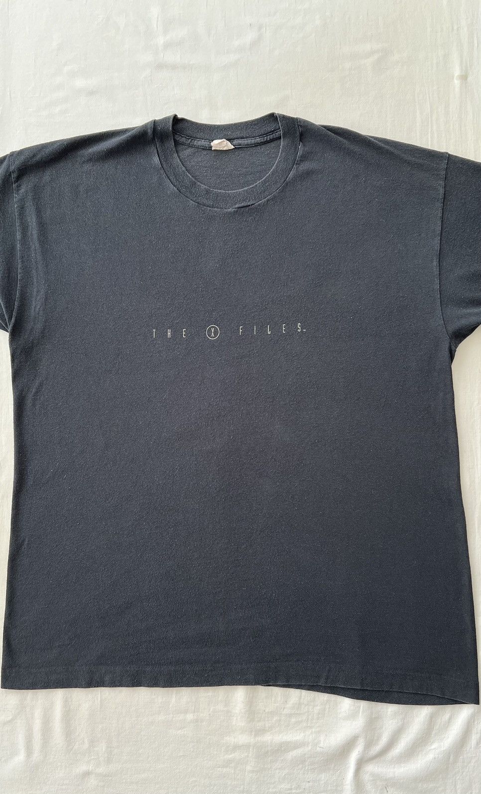 Vintage Vintage 1995 The X Files The Truth Is Out There Movie Tshirt Size US XL / EU 56 / 4 - 5 Thumbnail