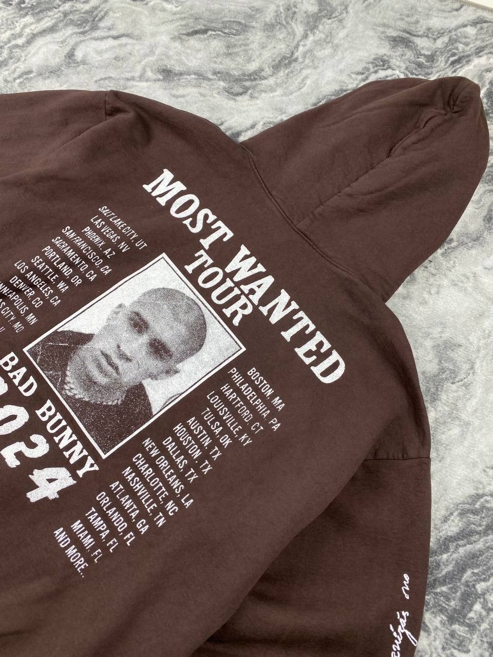 Bad Bunny Most Wanted Tour 2024 Hoodie Men Size XL Black